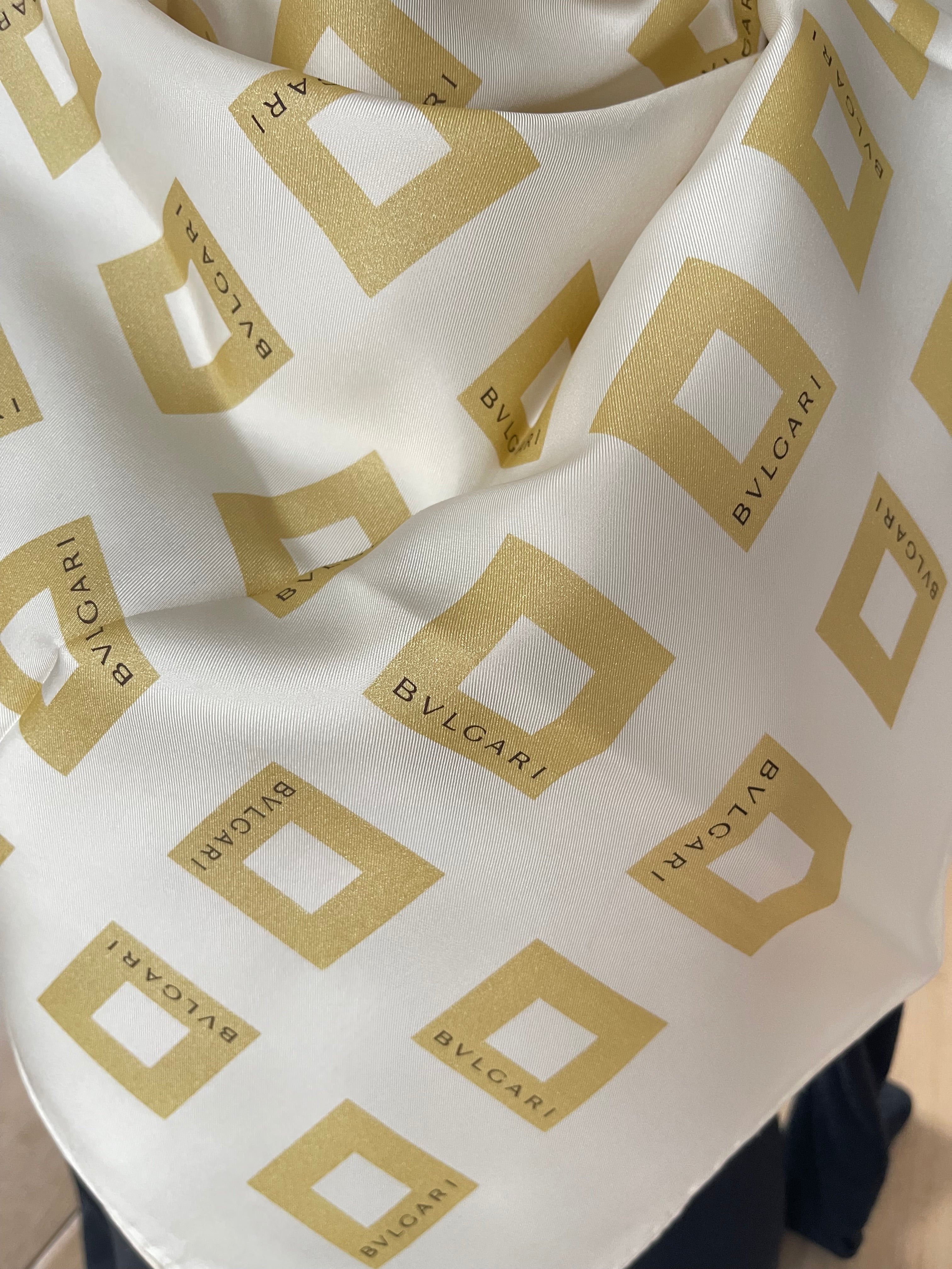 BULGARI scarf carré foulard schal seide soie silk