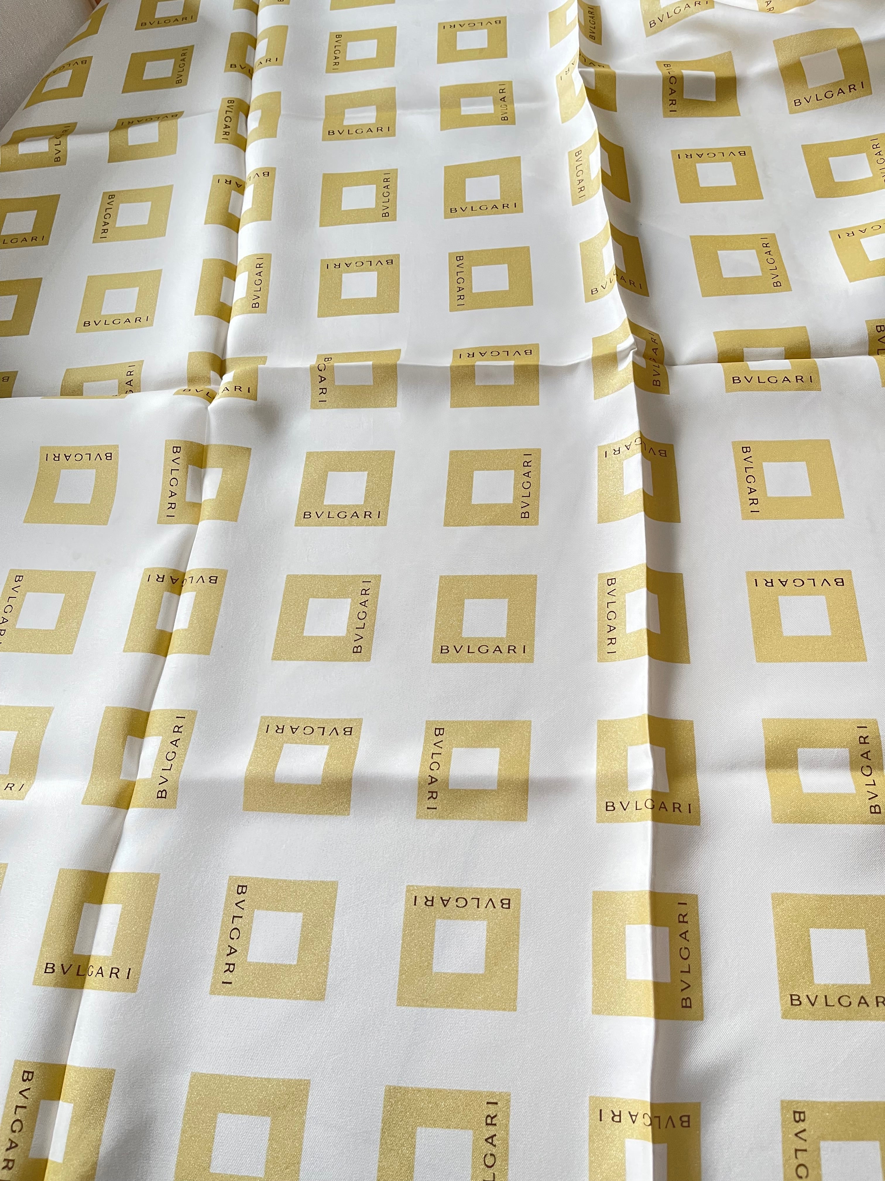 BULGARI scarf carré foulard schal seide soie silk