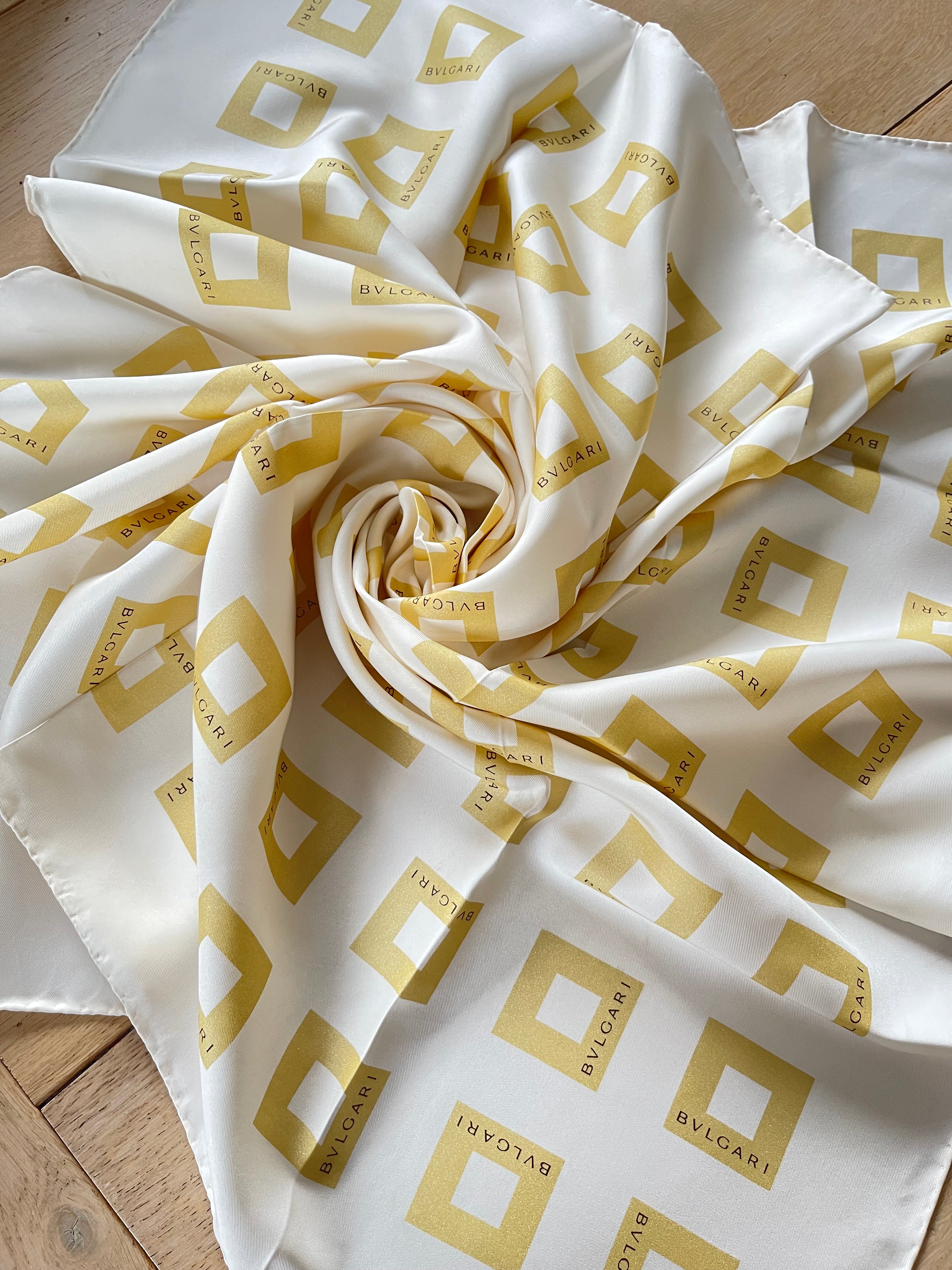 BULGARI scarf carré foulard schal seide soie silk