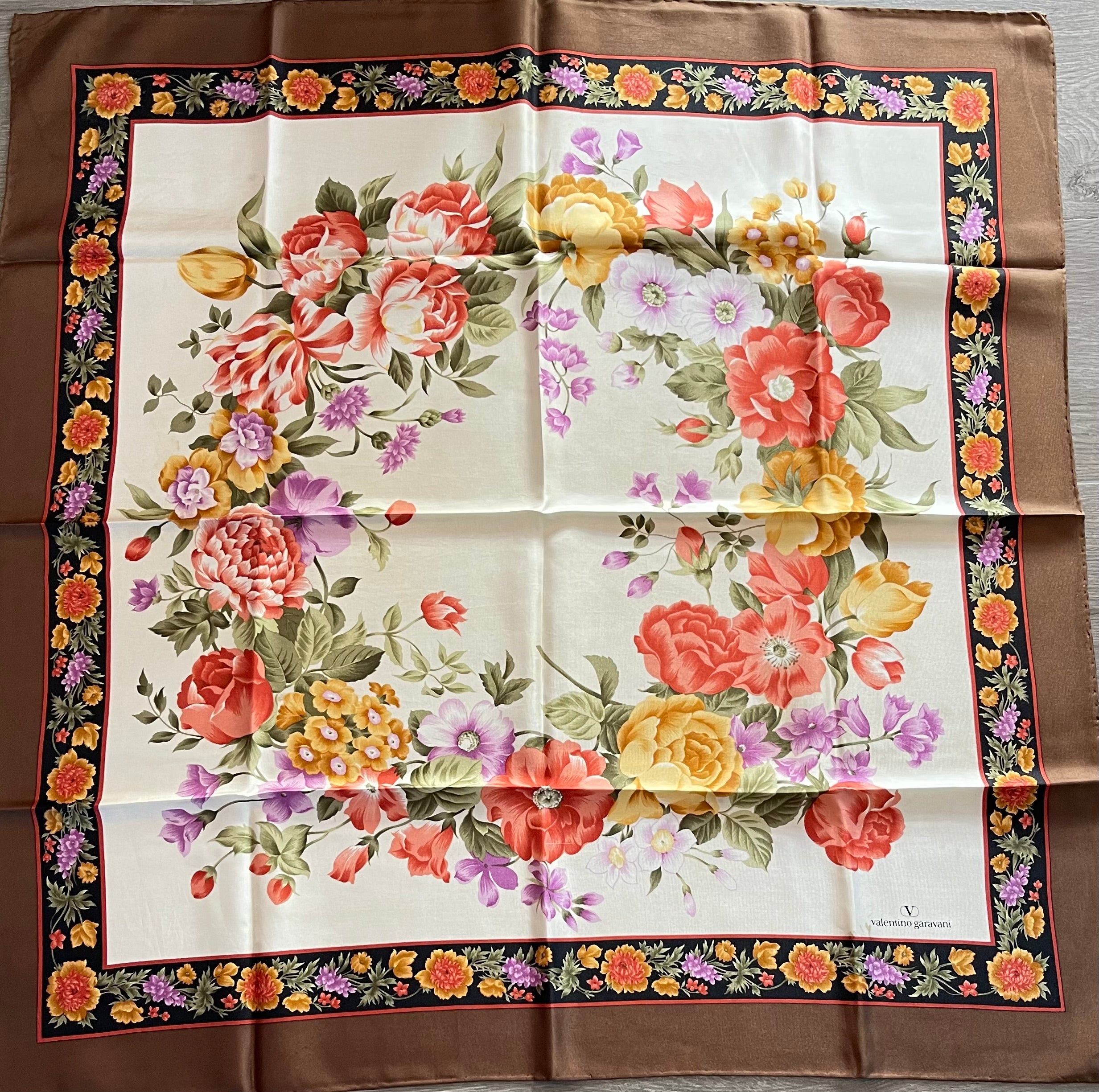 Valentino Garavani carré scarf schal sjaal seide silk soie