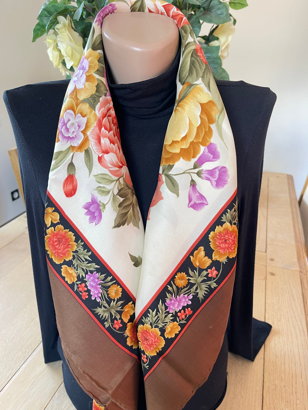Valentino Garavani carré scarf schal sjaal seide silk soie