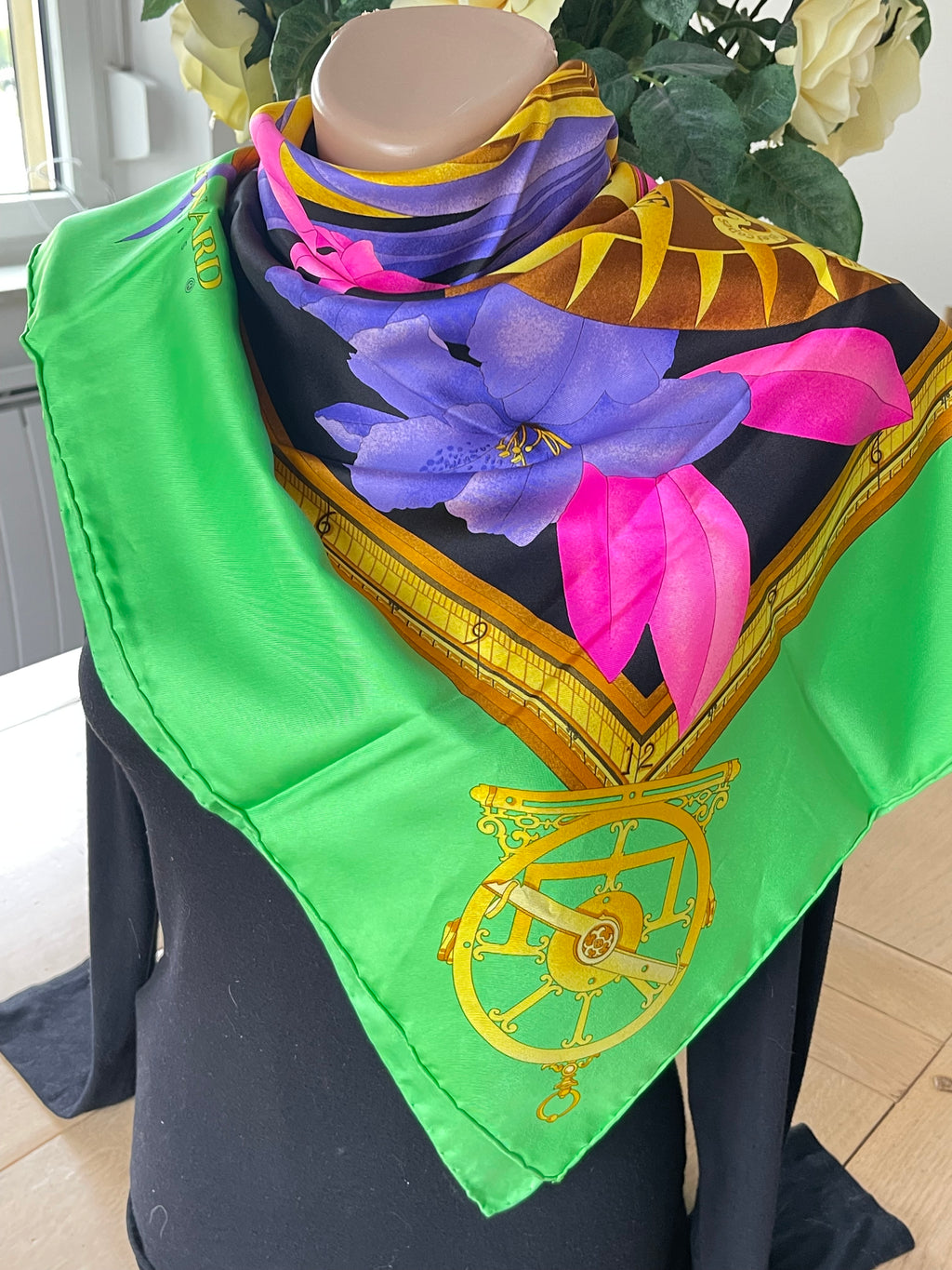 LEONARD carré foulard schal sjaal silk soie seide