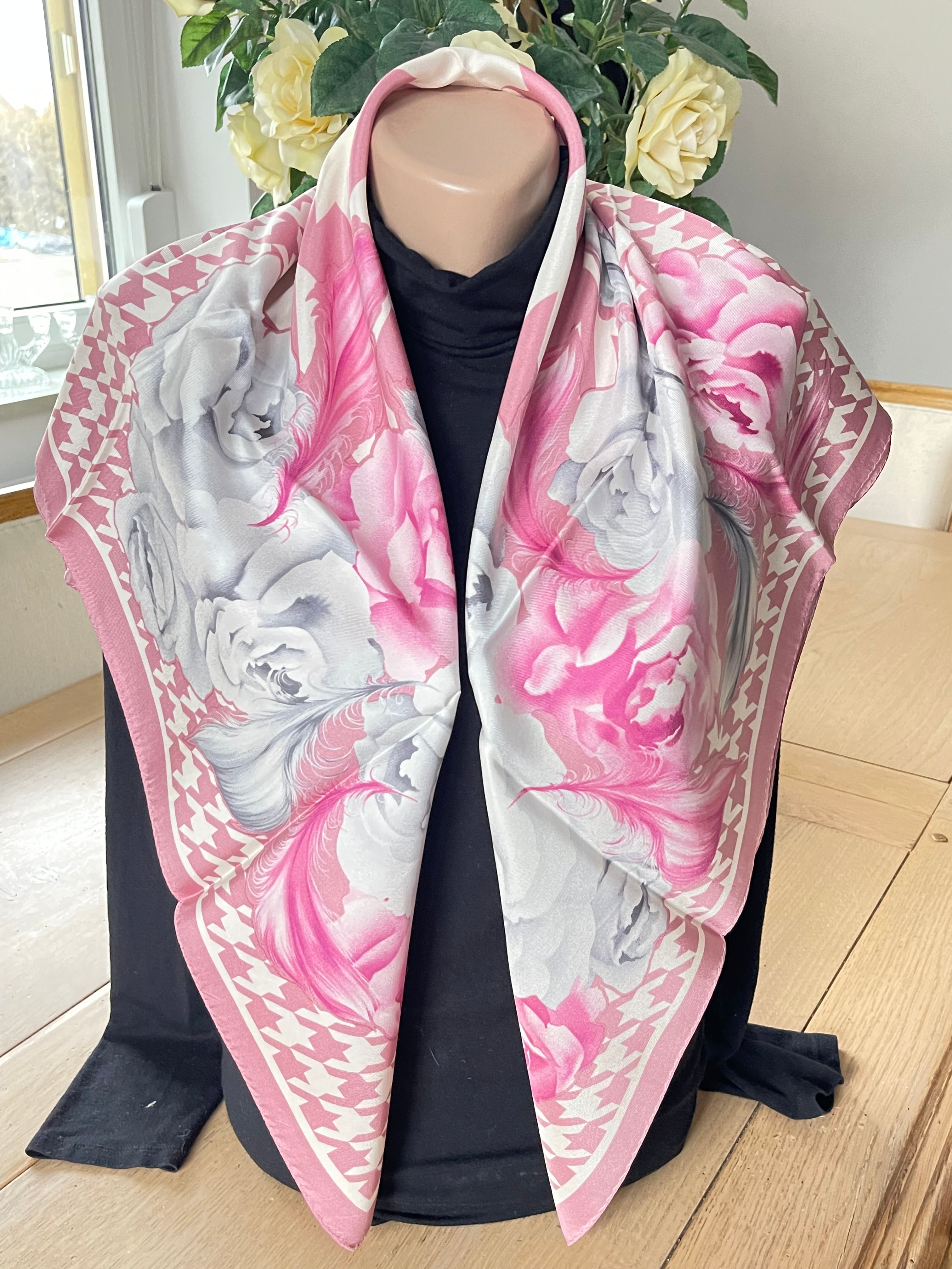 NINA RICCI carré schal foulard sjaal seide silk soie