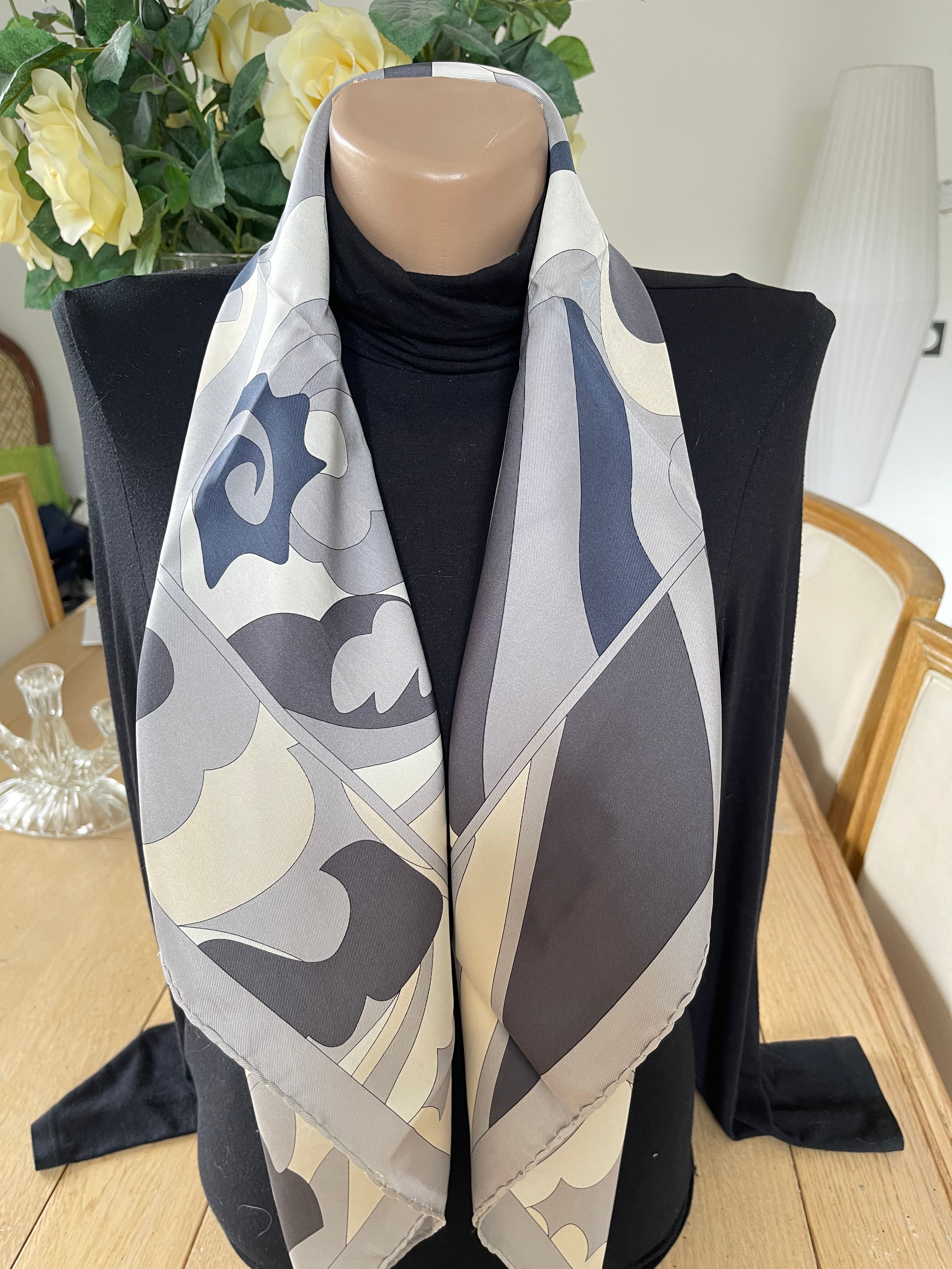 Foulard carré schal sjaal silk seide soie