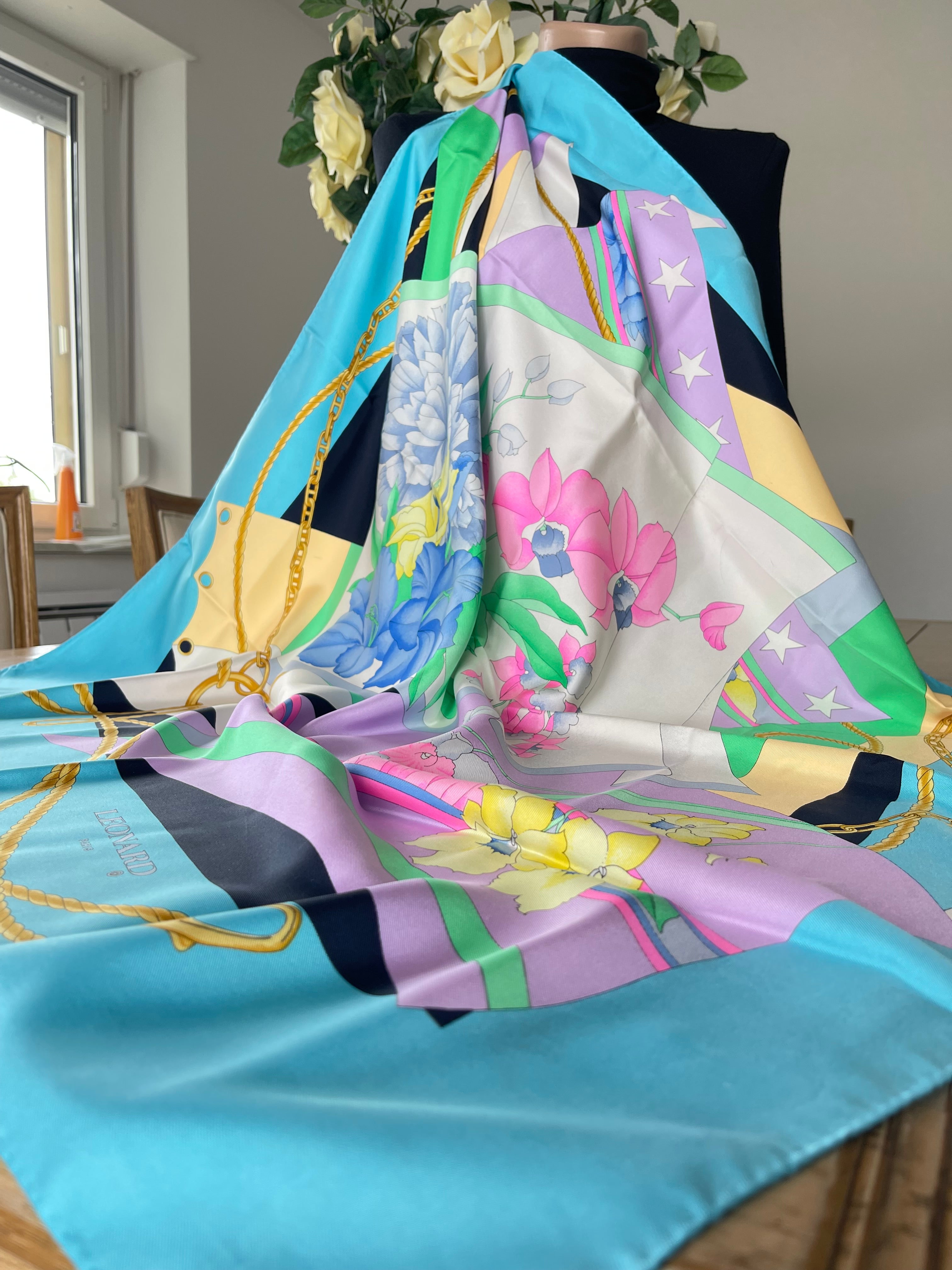 LEONARD foulard carré schal scarf sjaal seide silk soie