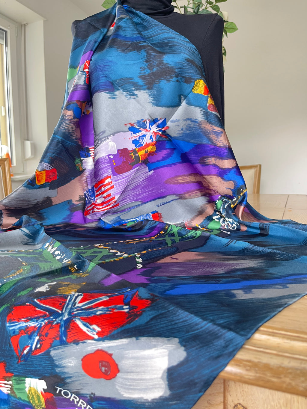 TORRENTE carré foulard scarf schal sjaal seide soie silk box