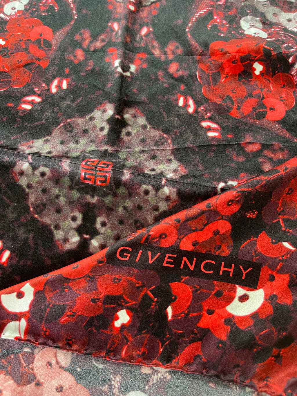 Givenchy foulard carré scarf schal sjaal seide seide soie silk