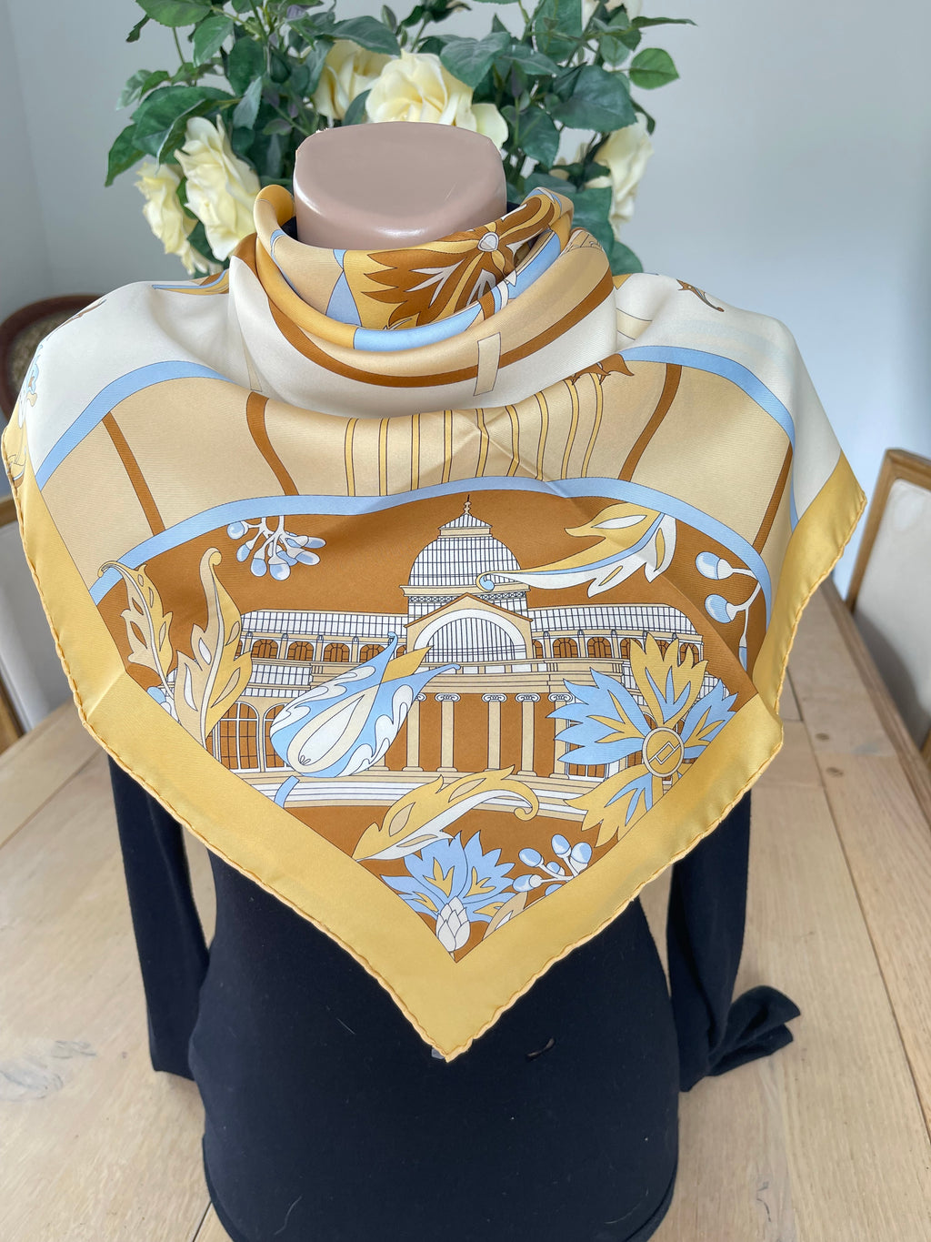Yellow carré foulard scarf schal sjaal seide silk soie