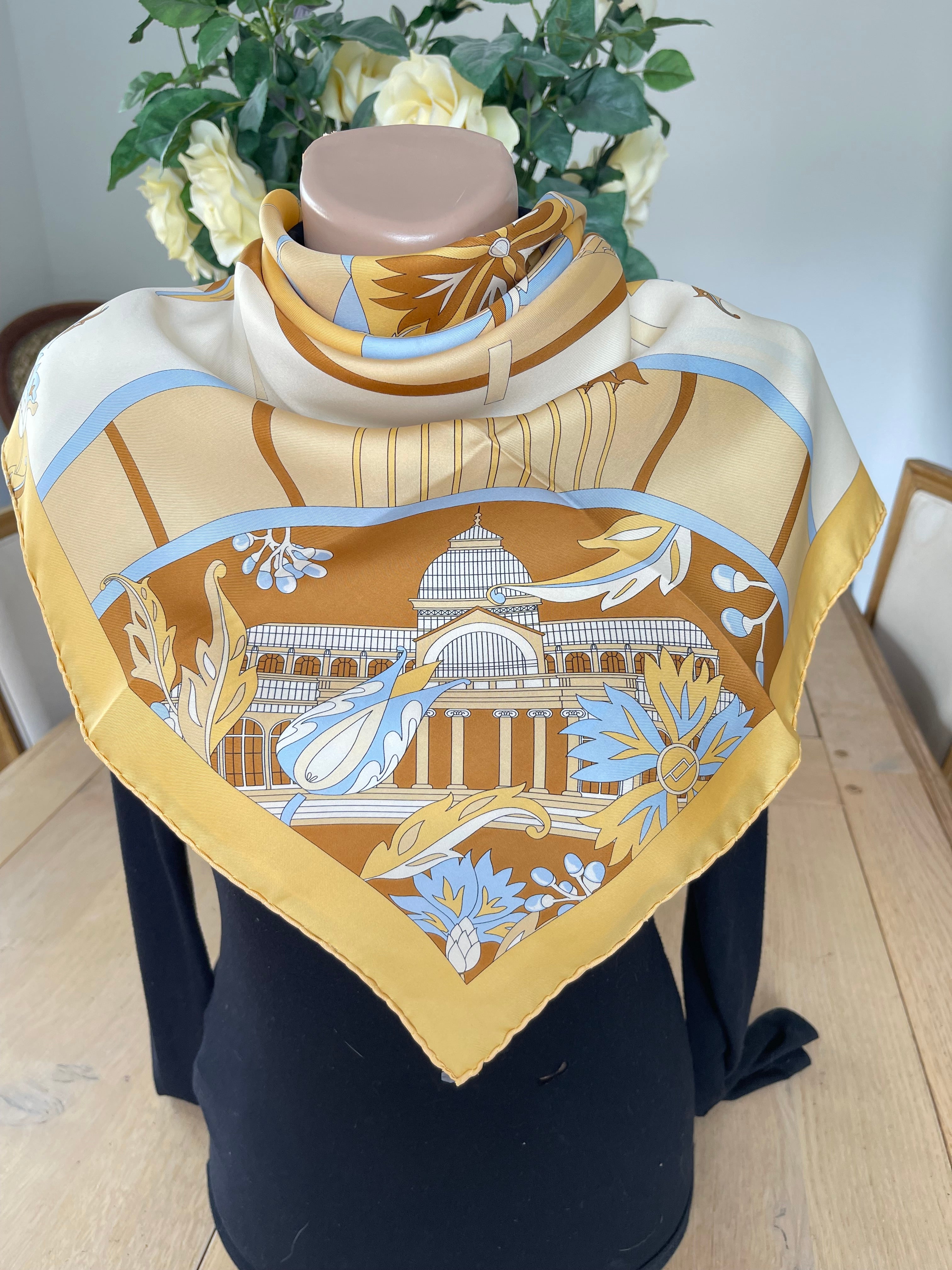 Yellow carré foulard scarf schal sjaal seide silk soie