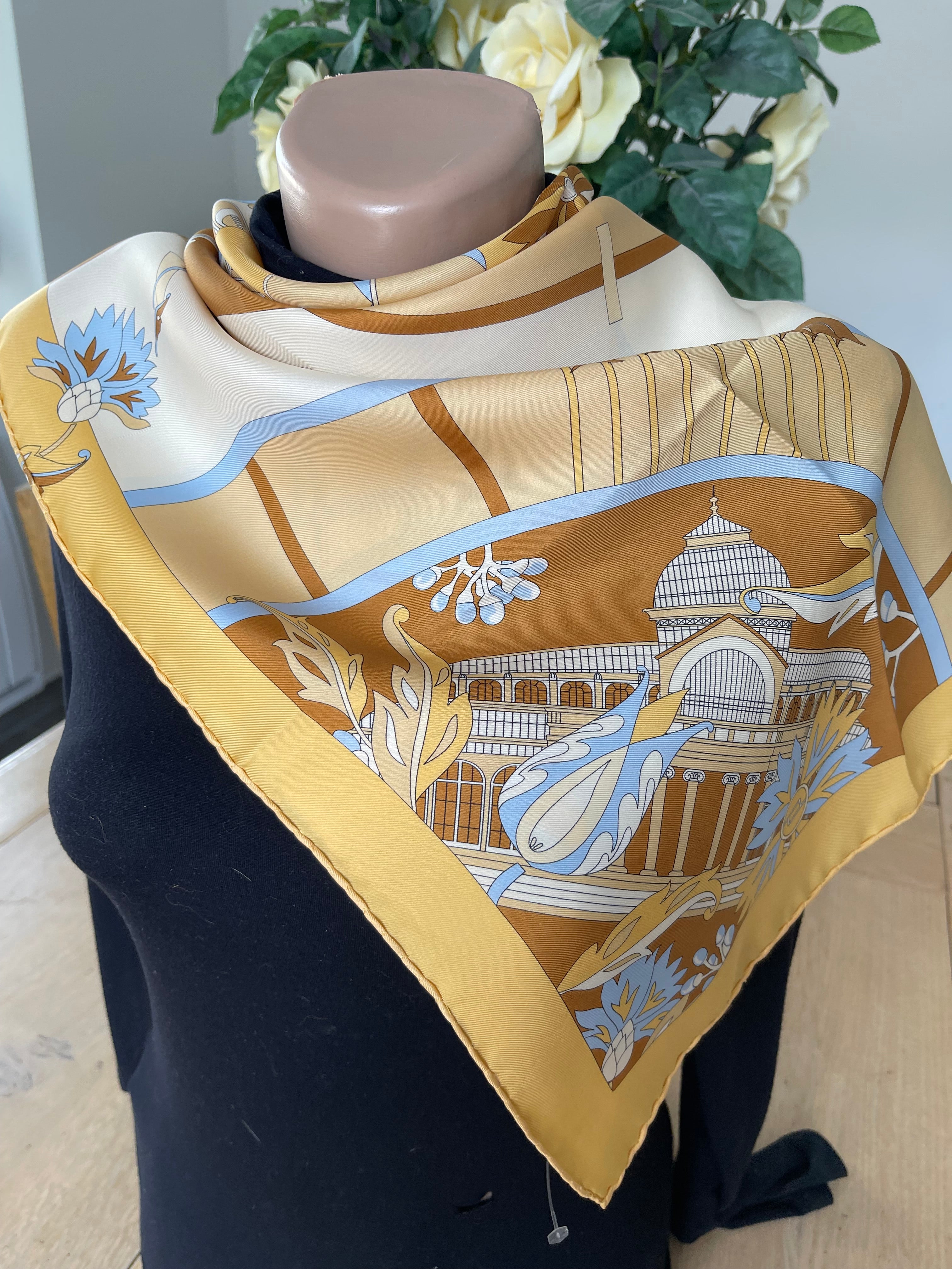 Yellow carré foulard scarf schal sjaal seide silk soie