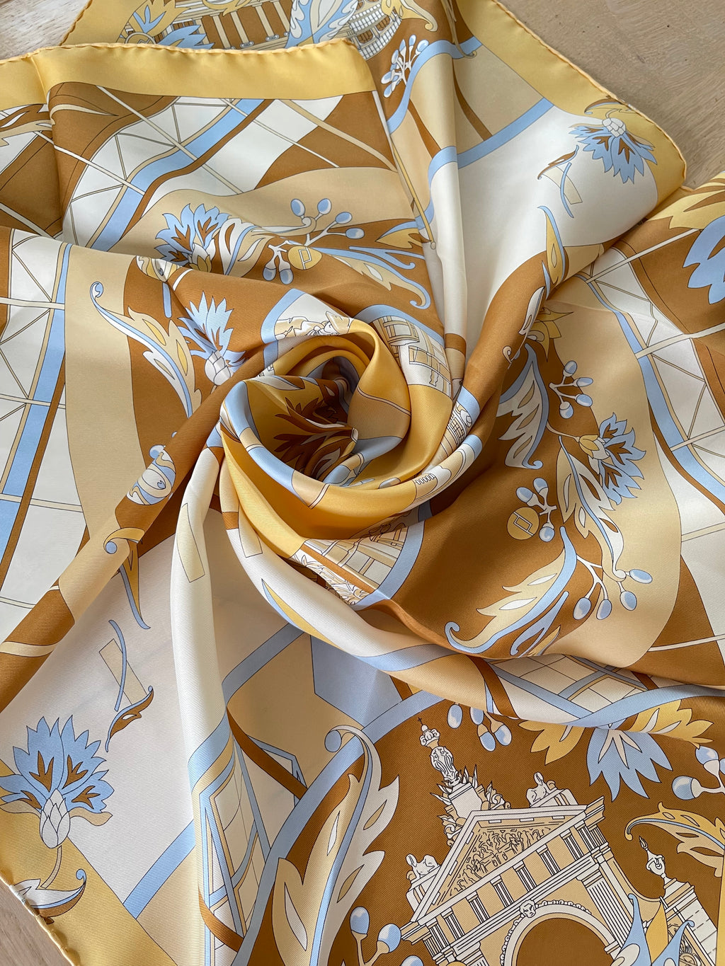 Yellow carré foulard scarf schal sjaal seide silk soie