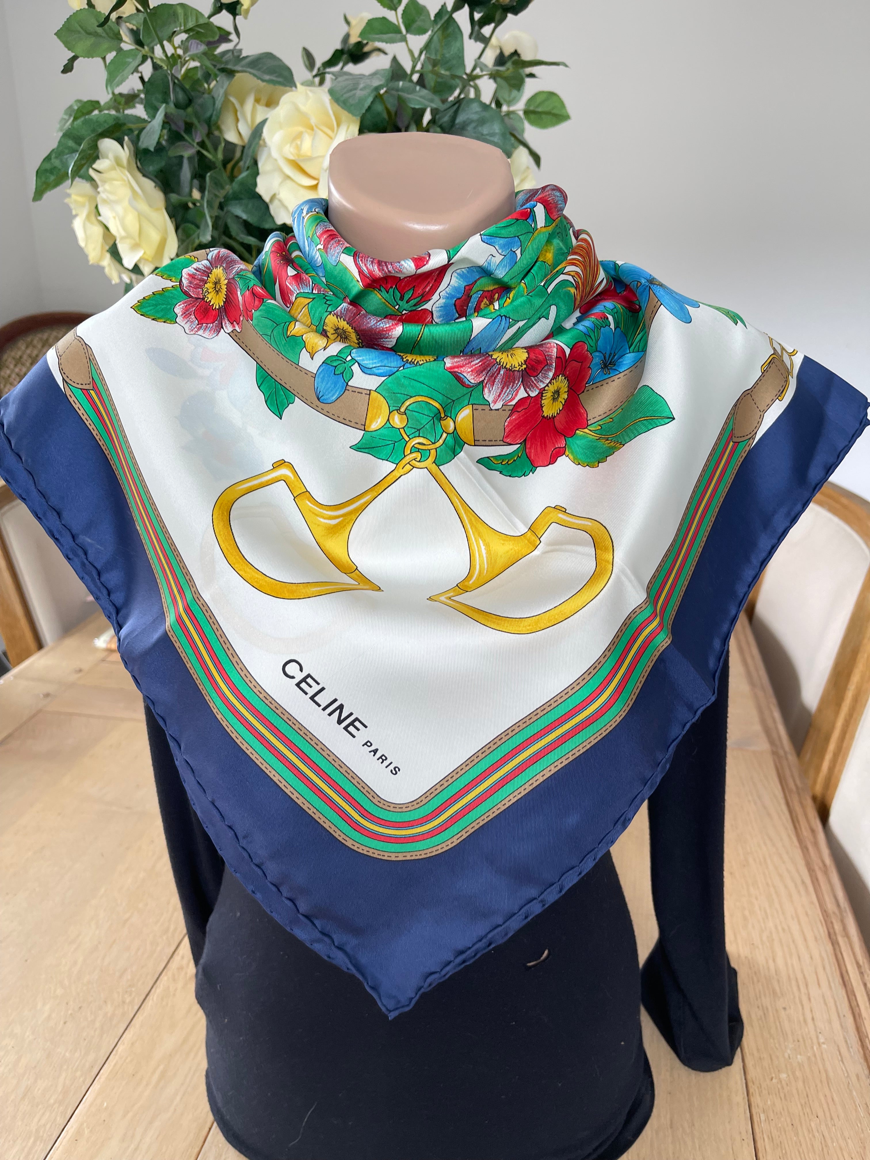CELINE carré foulard scarf schal sjaal seide soie silk