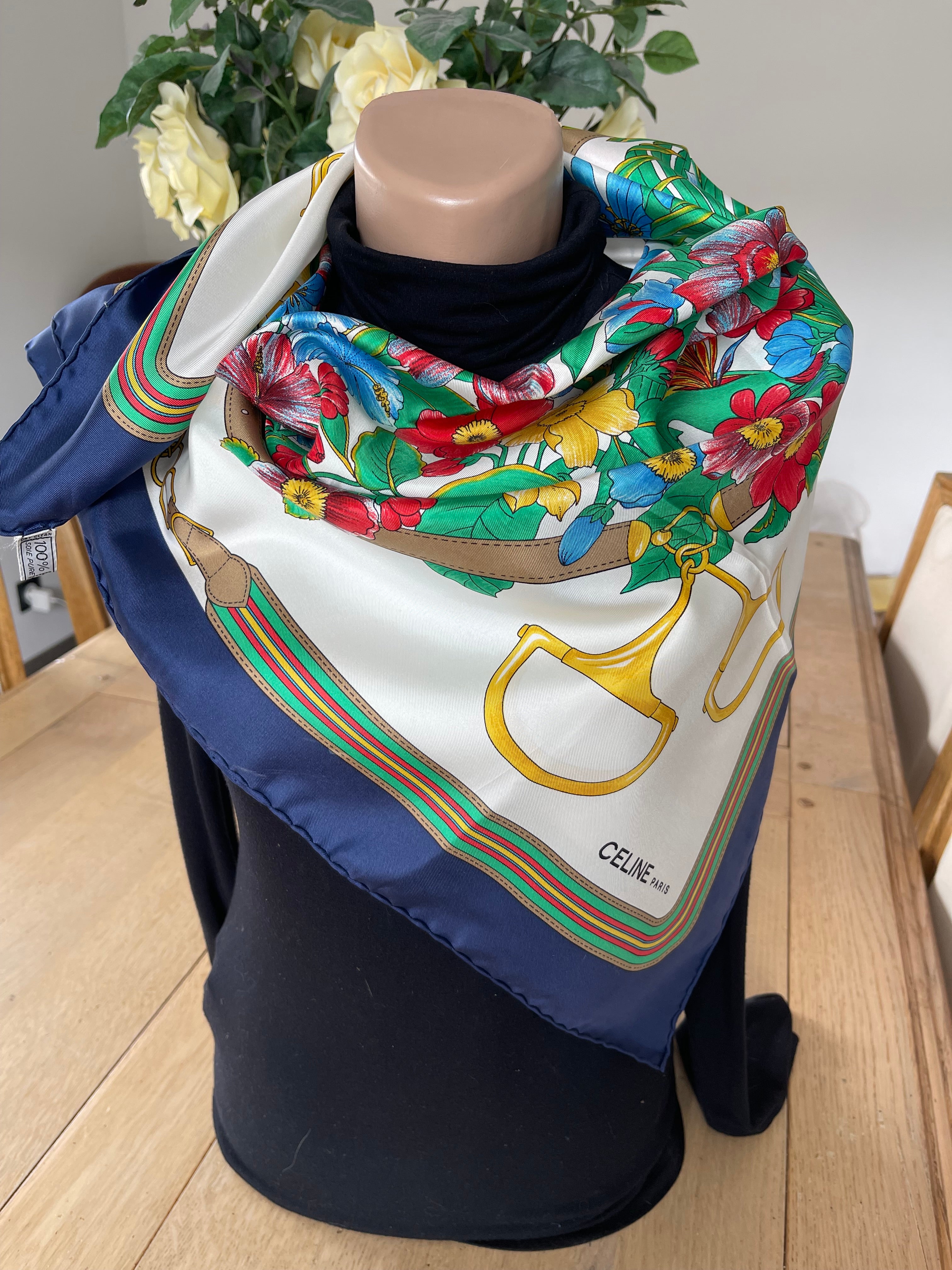 CELINE carré foulard scarf schal sjaal seide soie silk