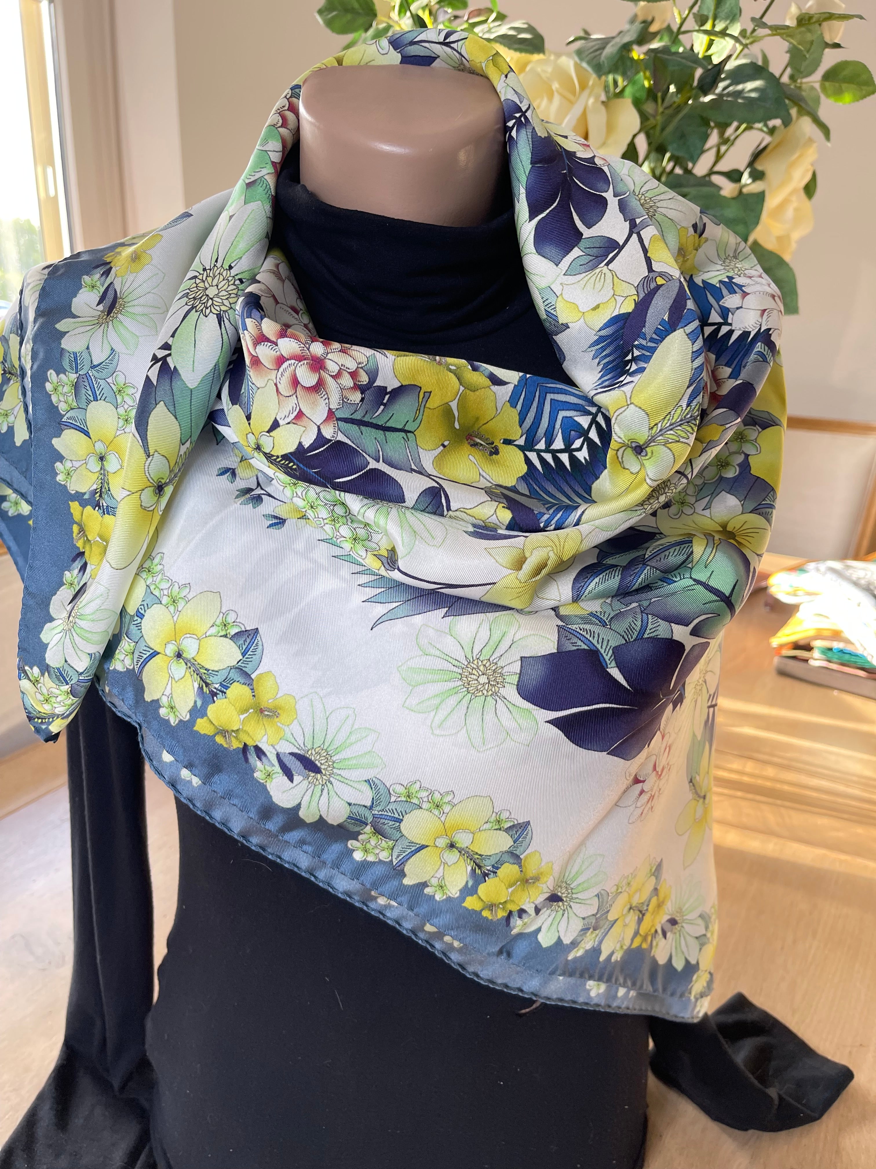 NAZARENOGABRIELLI carré foulard schal scarf sjaal seide silk soie