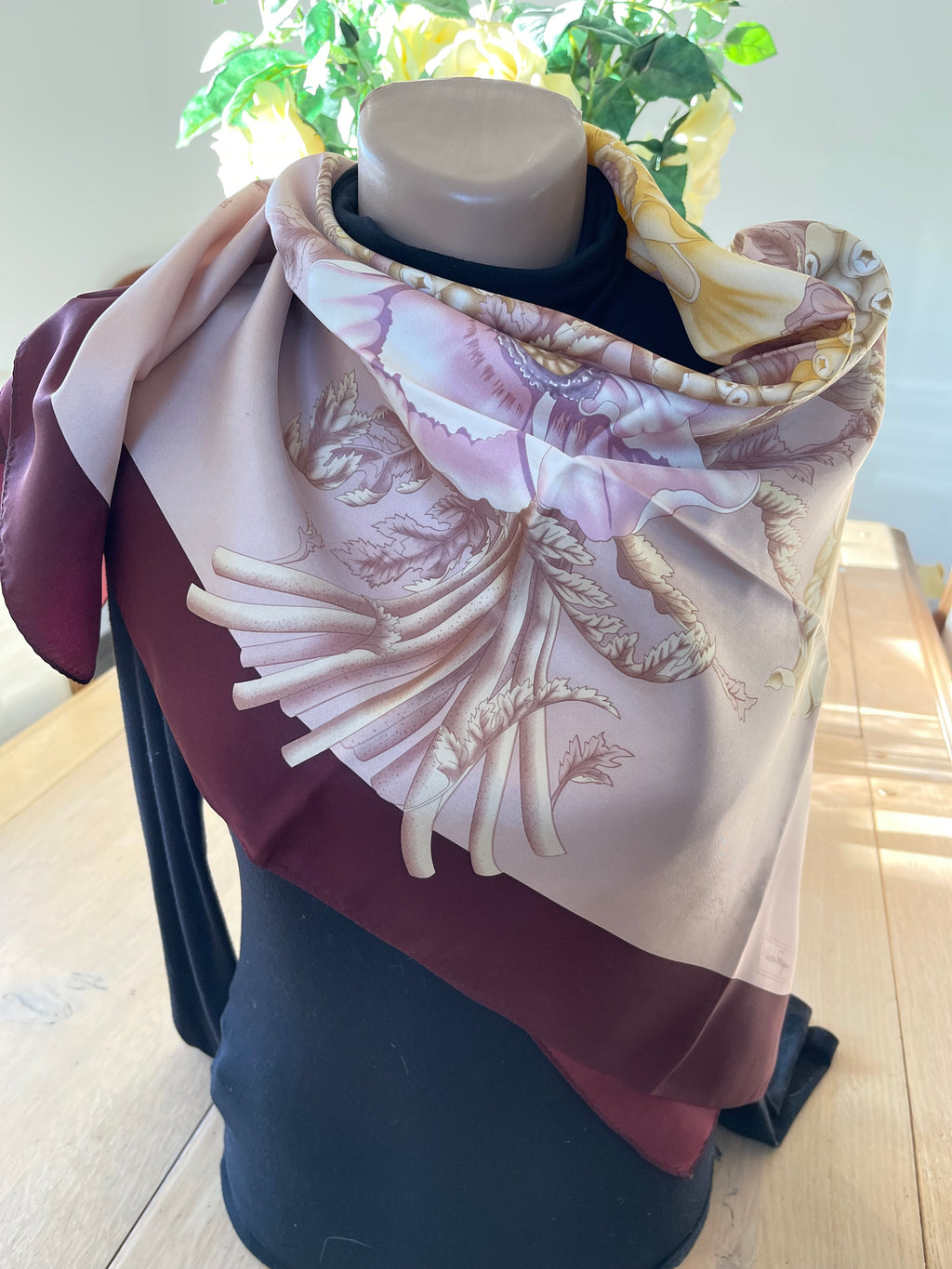 Salvatore Ferragamo carré foulard schal sjaal seide silk soie
