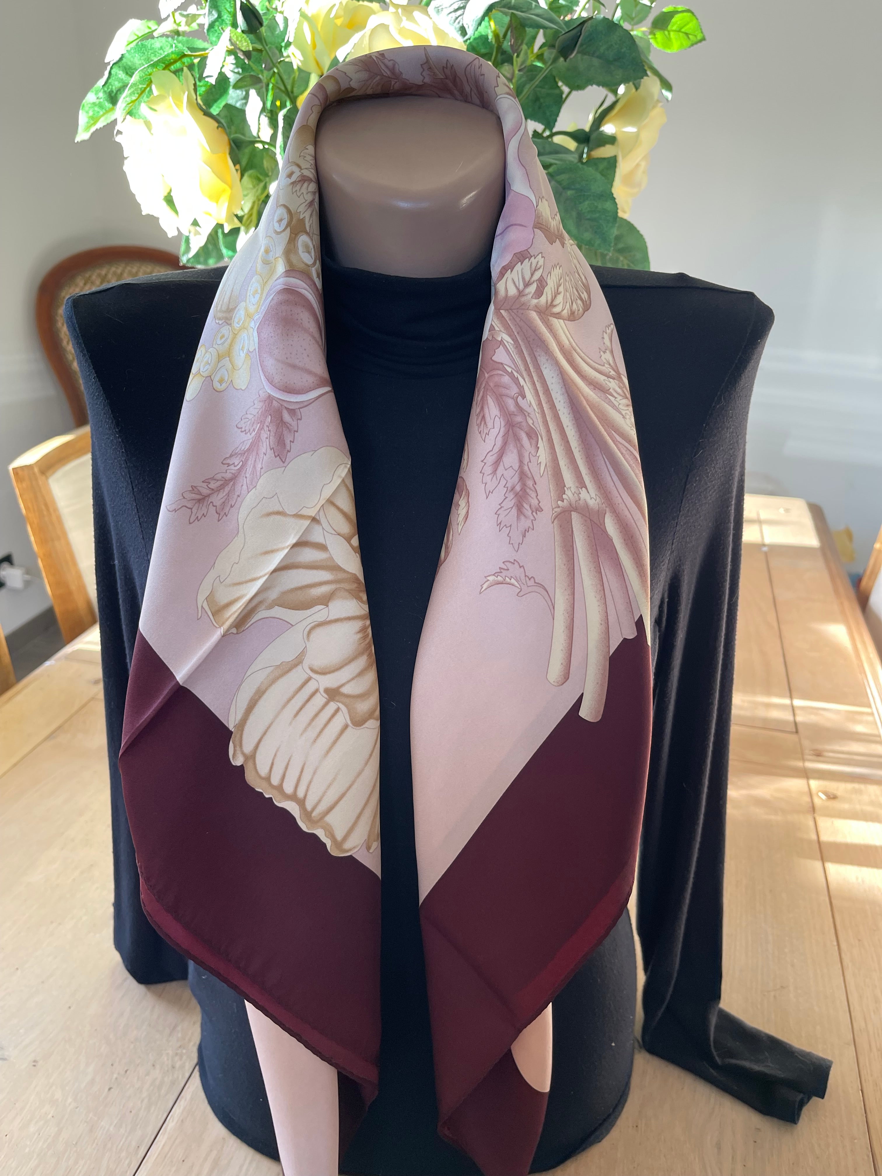 Salvatore Ferragamo carré foulard schal sjaal seide silk soie
