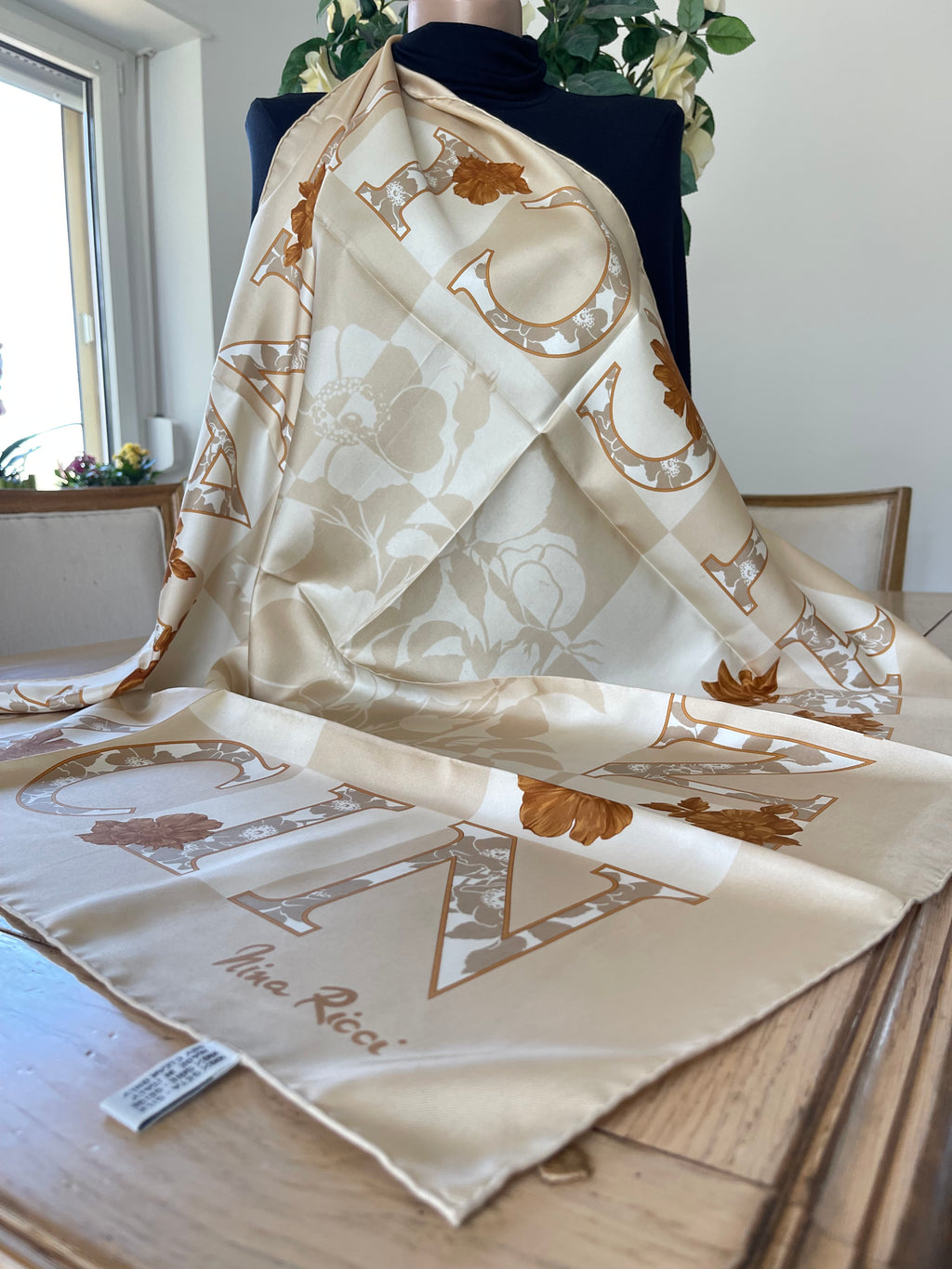 Nina Ricci carré foulard schal sjaal seide silk soie