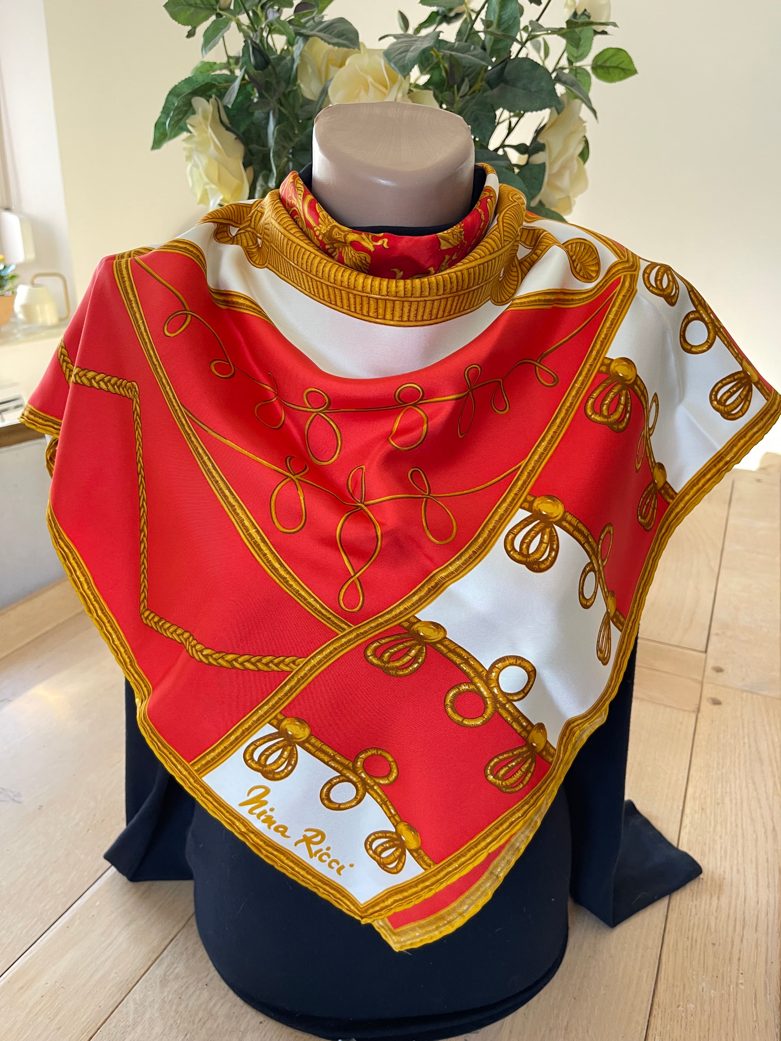 Nina Ricci foulard carré scarf schal sjaal seide silk soie