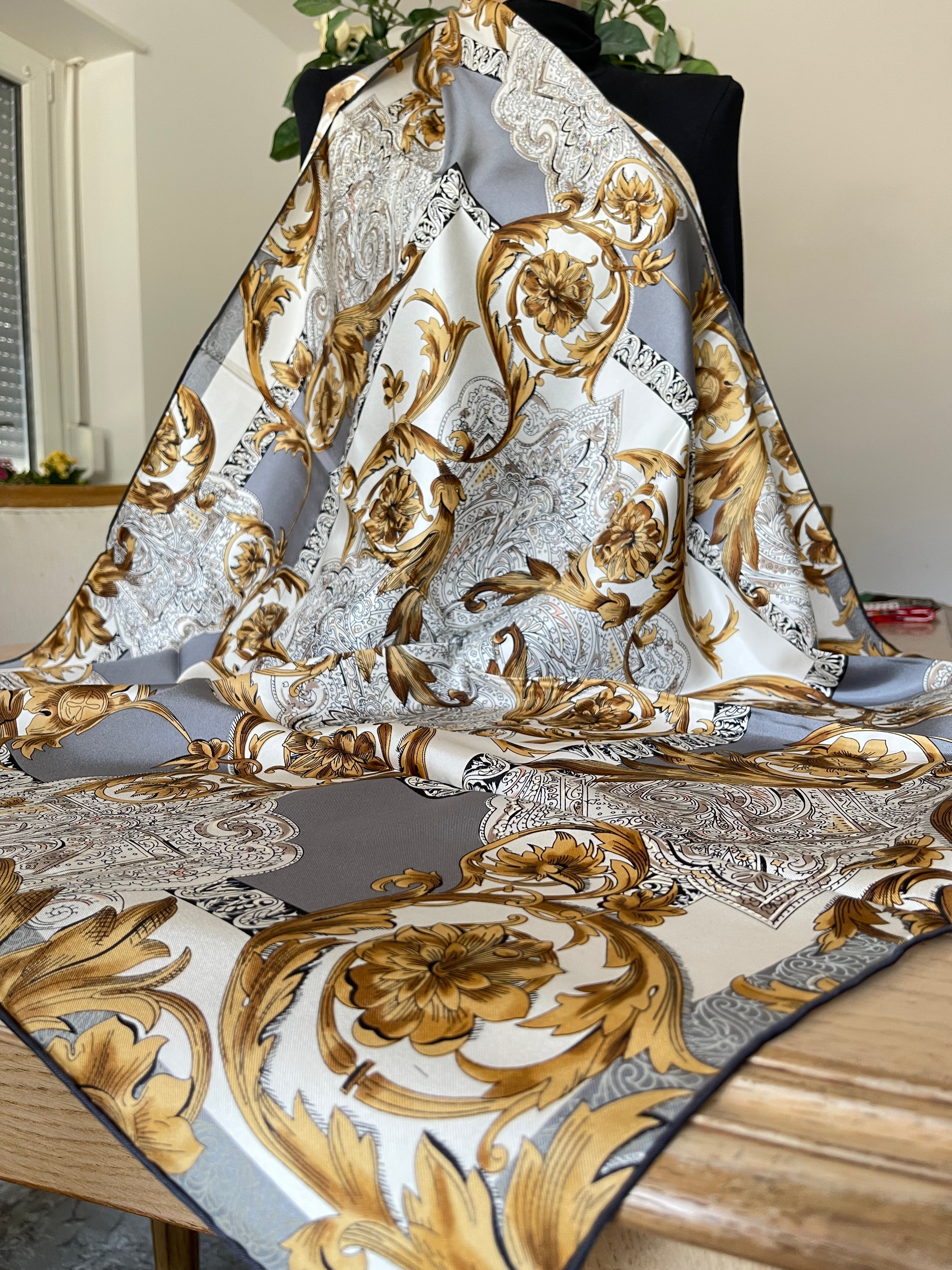 Elegence Charm carré foulard scarf schal sjaal seide silk soie