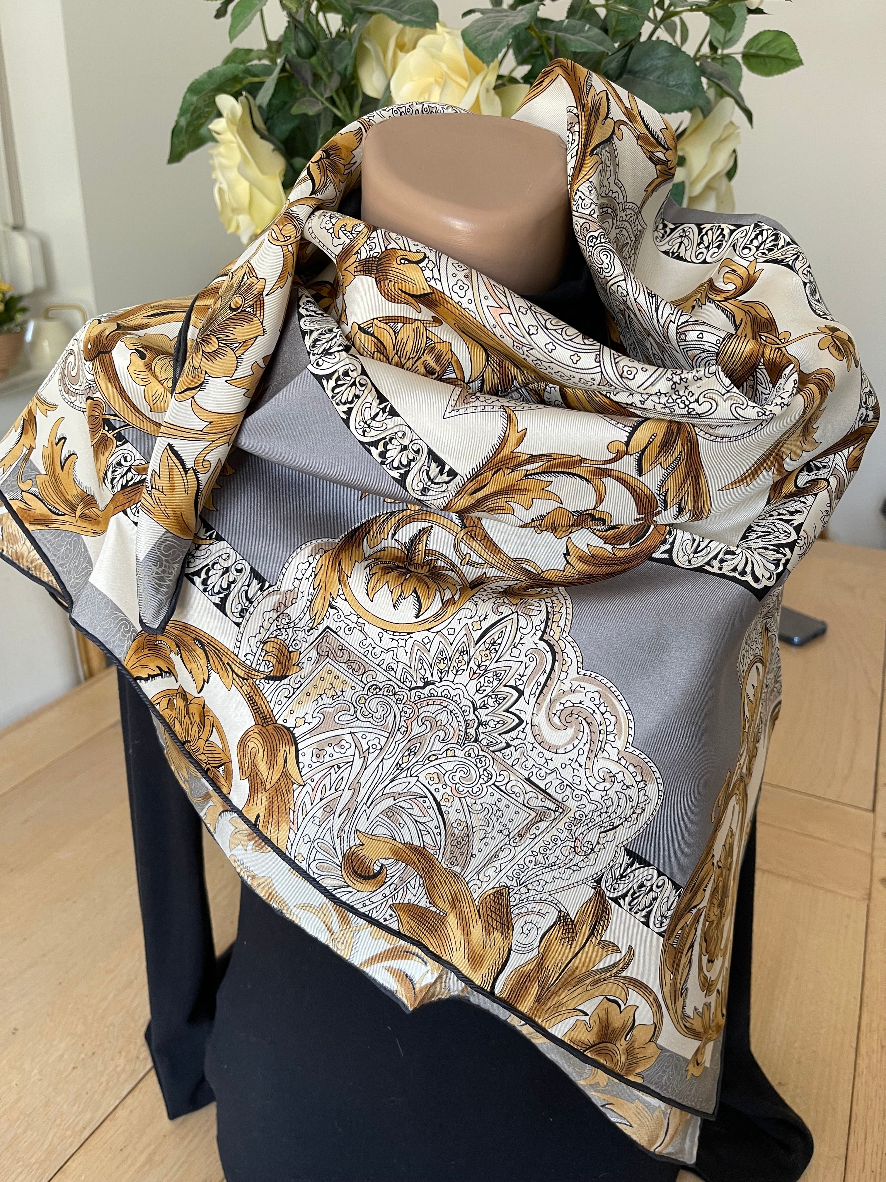 Elegence Charm carré foulard scarf schal sjaal seide silk soie