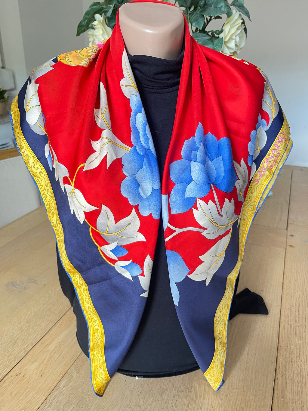 LEONARD carré foulard scarf schal sjaal seide silk soie