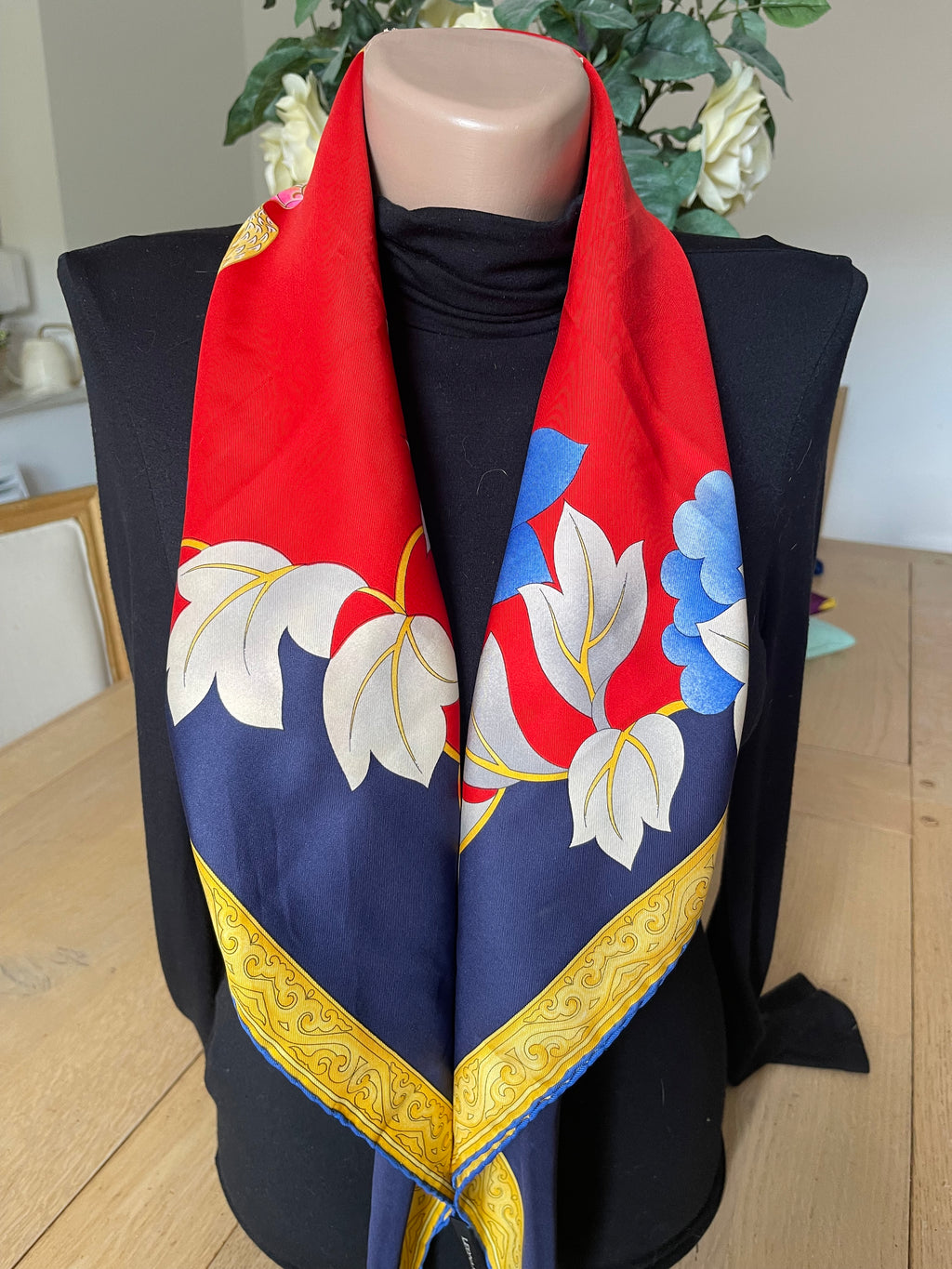 LEONARD carré foulard scarf schal sjaal seide silk soie