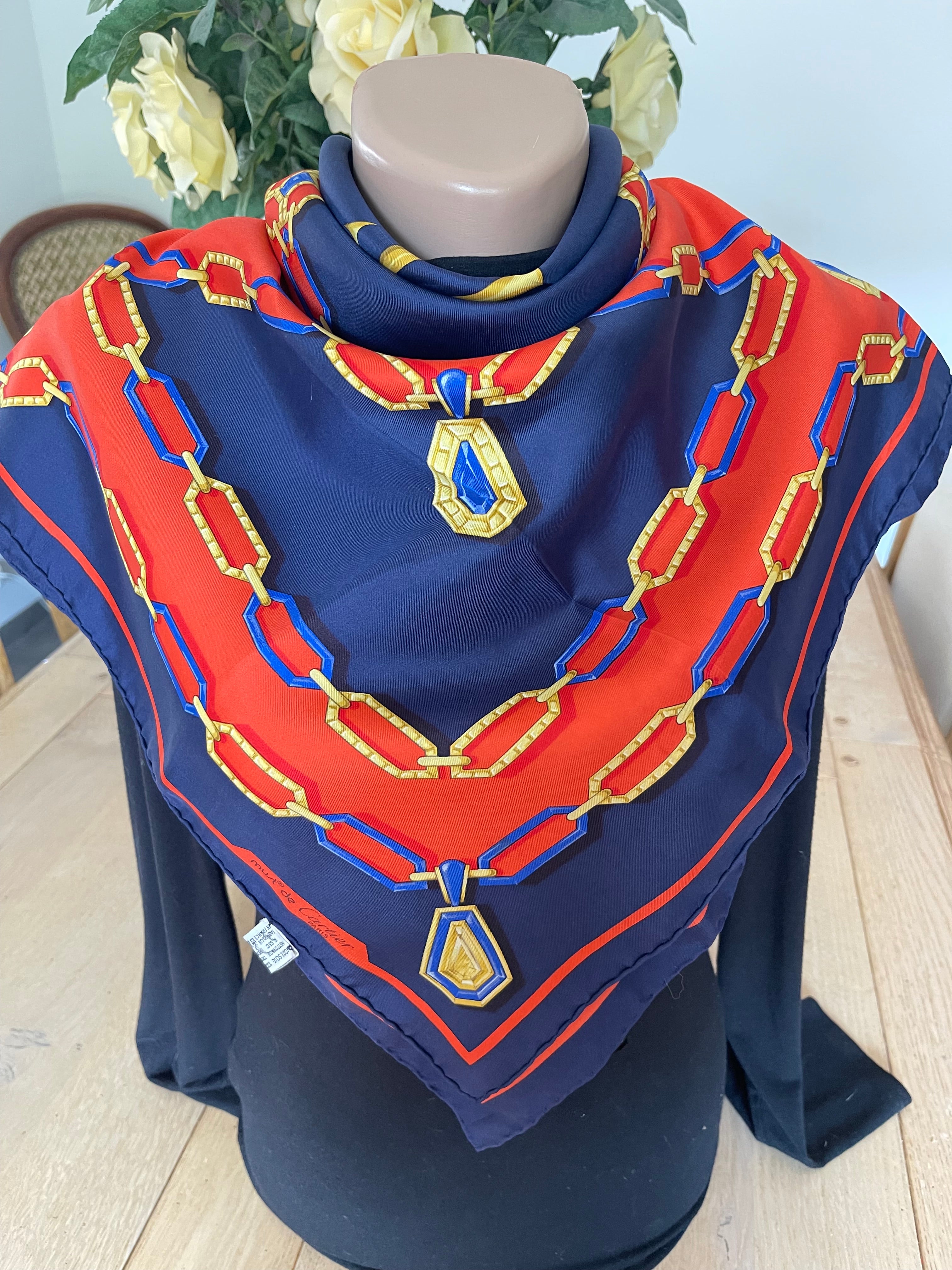 Must de Cartier carré foulard scarf schal sjaal seide silk soie