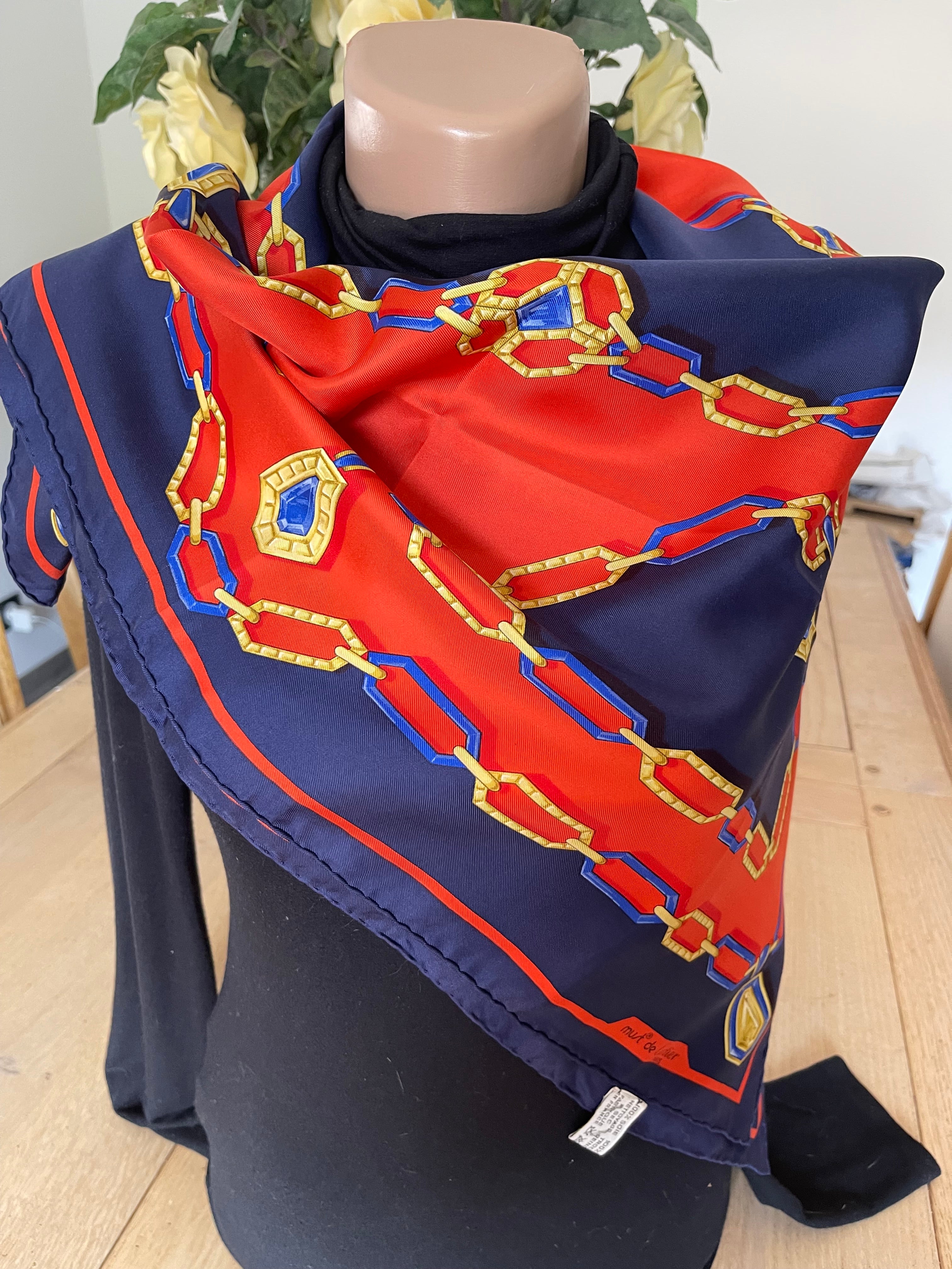 Must de Cartier carré foulard scarf schal sjaal seide silk soie