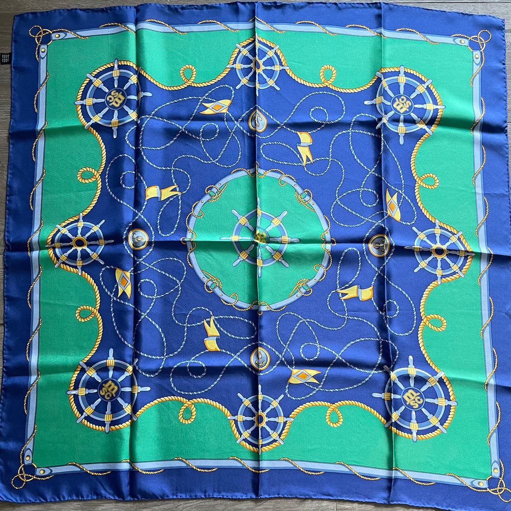 Silk scarf carré foulard schal sjaal seide silk soie