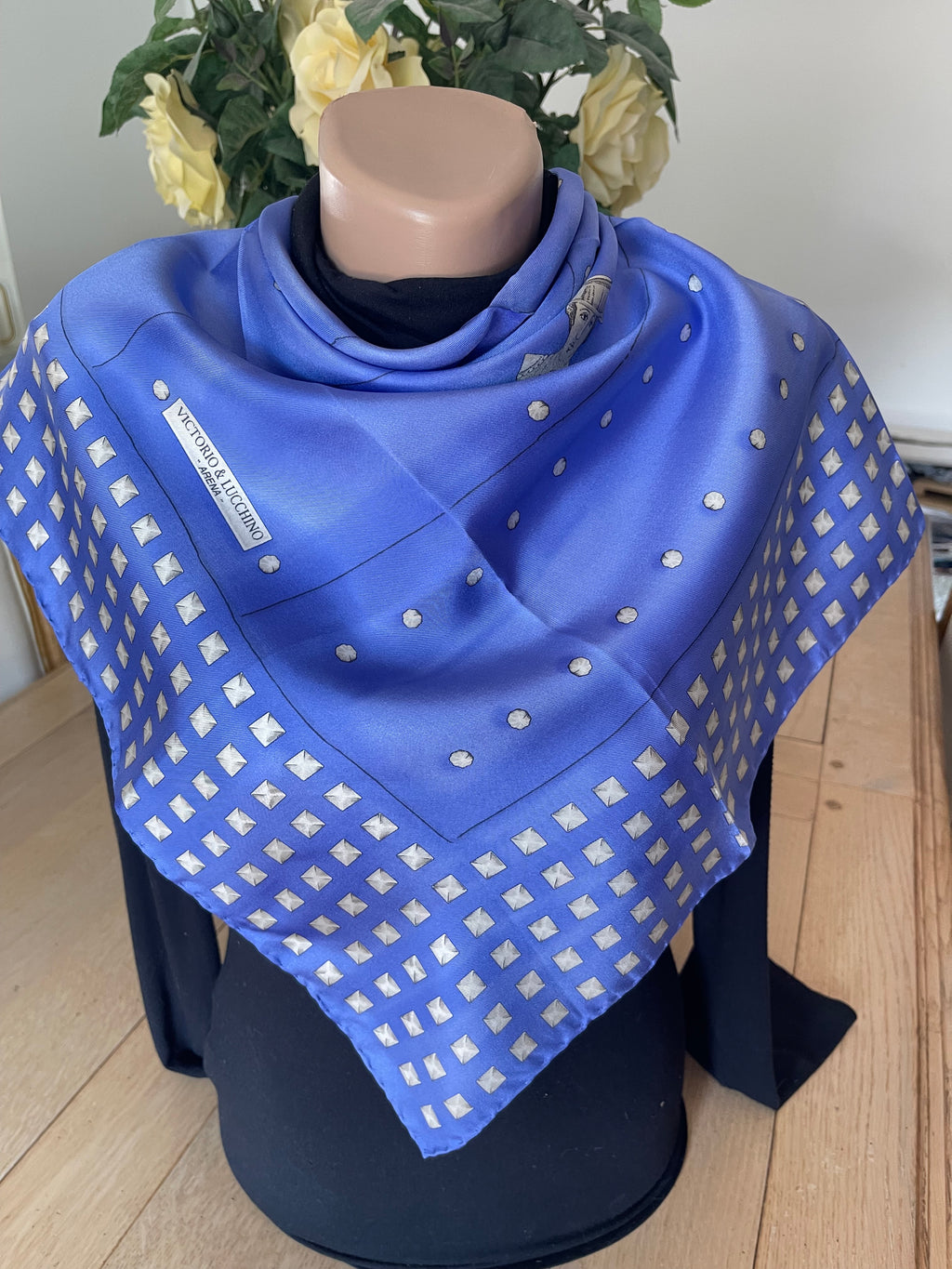 Victorio & Lucchino carré foulard schal sjaal scarf seiden silk soie