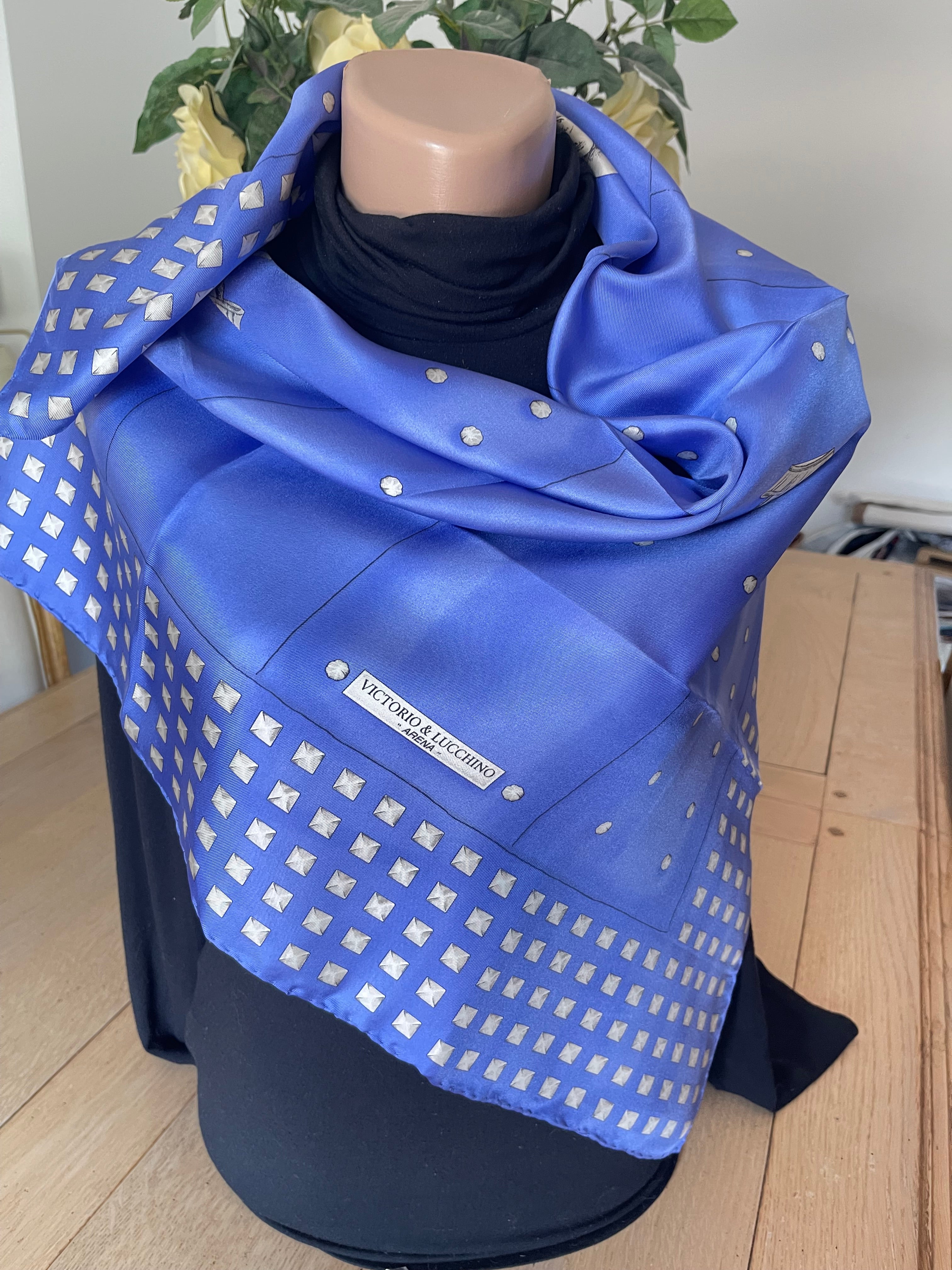Victorio & Lucchino carré foulard schal sjaal scarf seiden silk soie