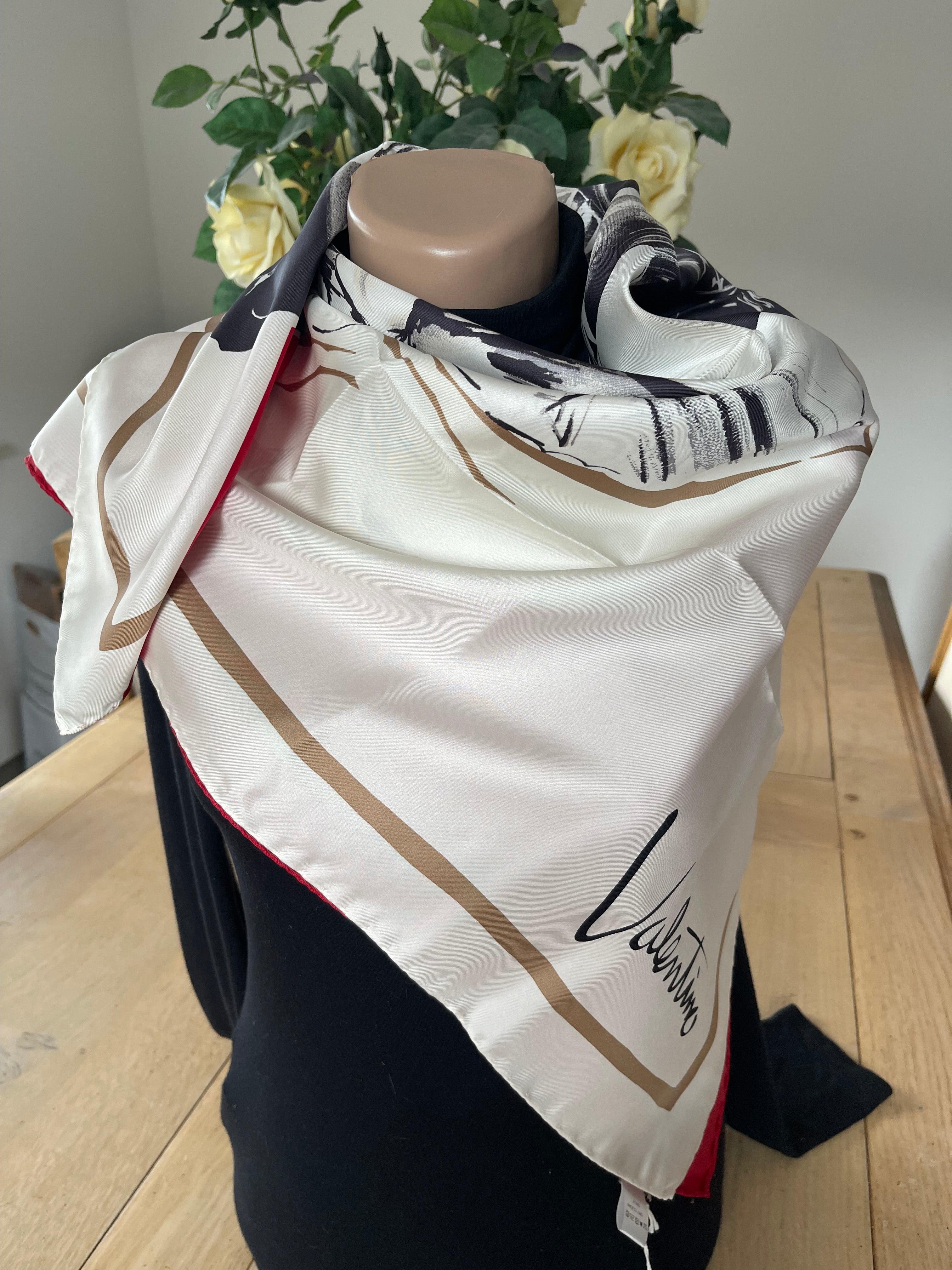 VALENTINO carré scarf schal sjaal seide silk soie