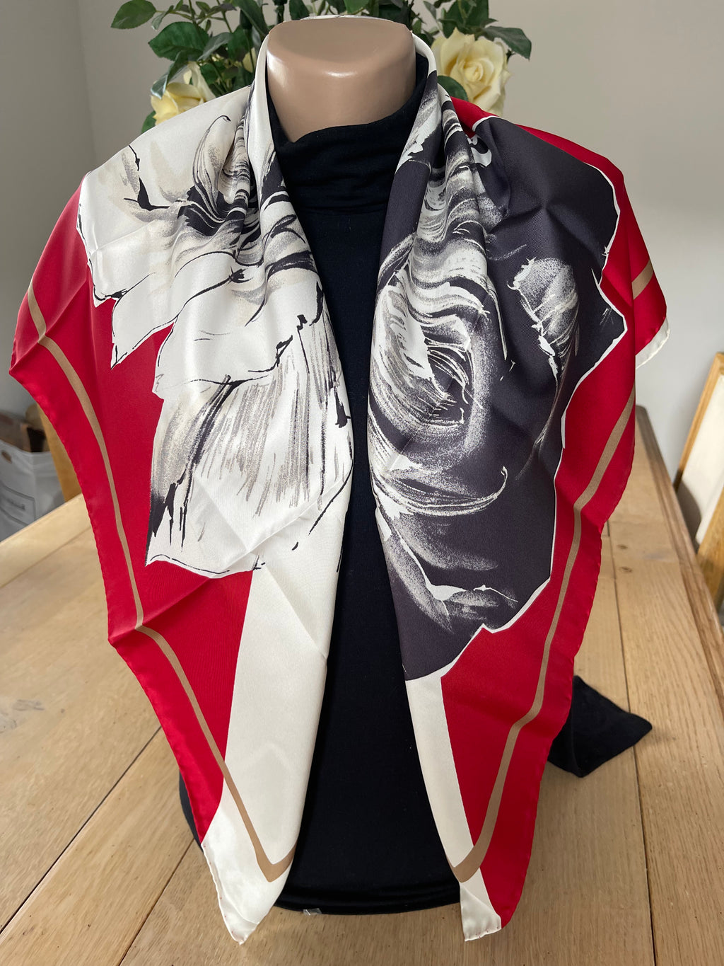 VALENTINO carré scarf schal sjaal seide silk soie