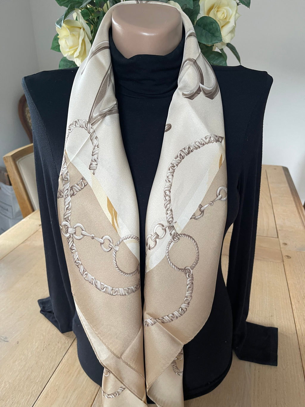 Yves Saint Laurent carré foulard schal sjaal seide silk soie