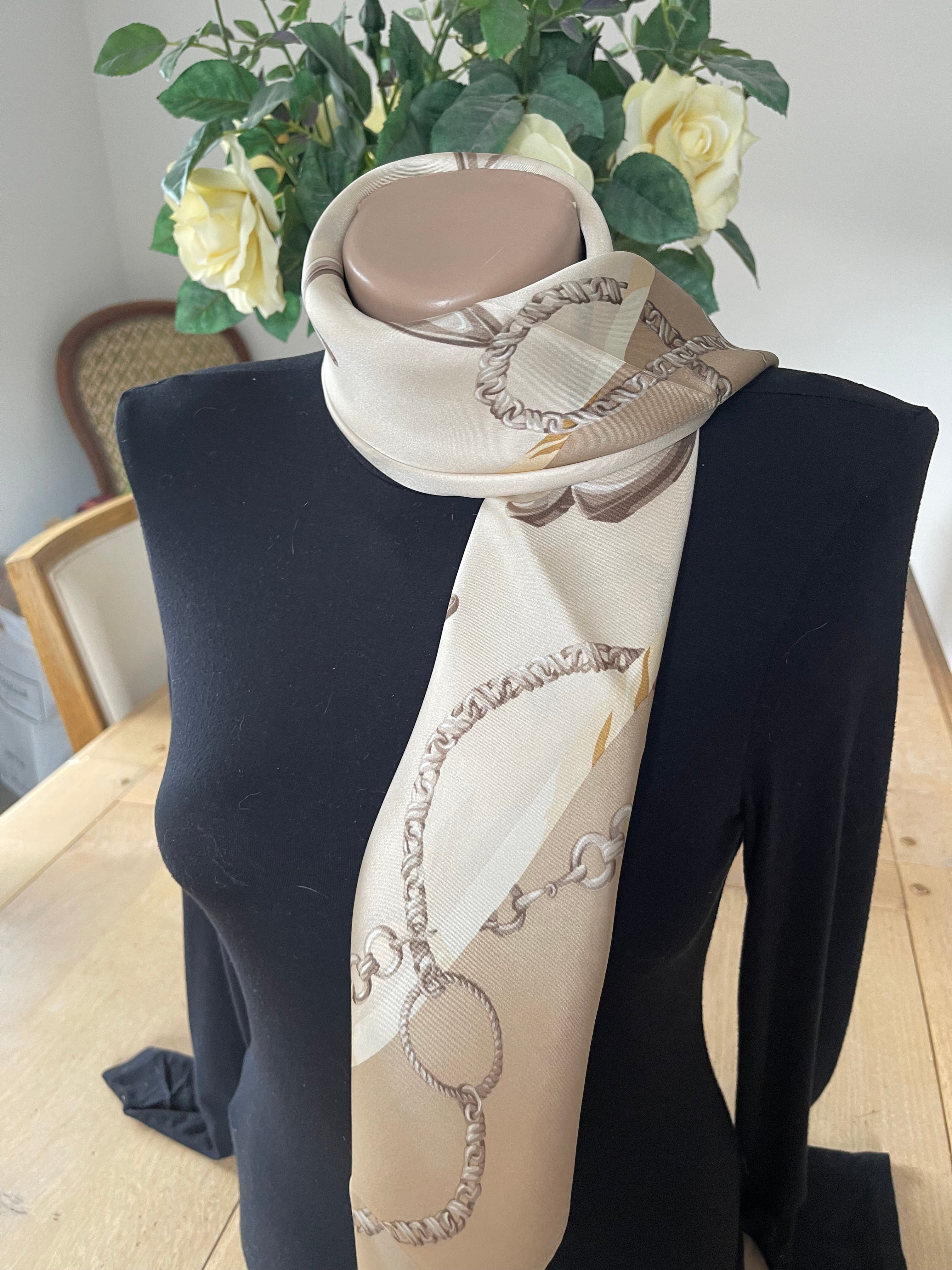 Yves Saint Laurent carré foulard schal sjaal seide silk soie