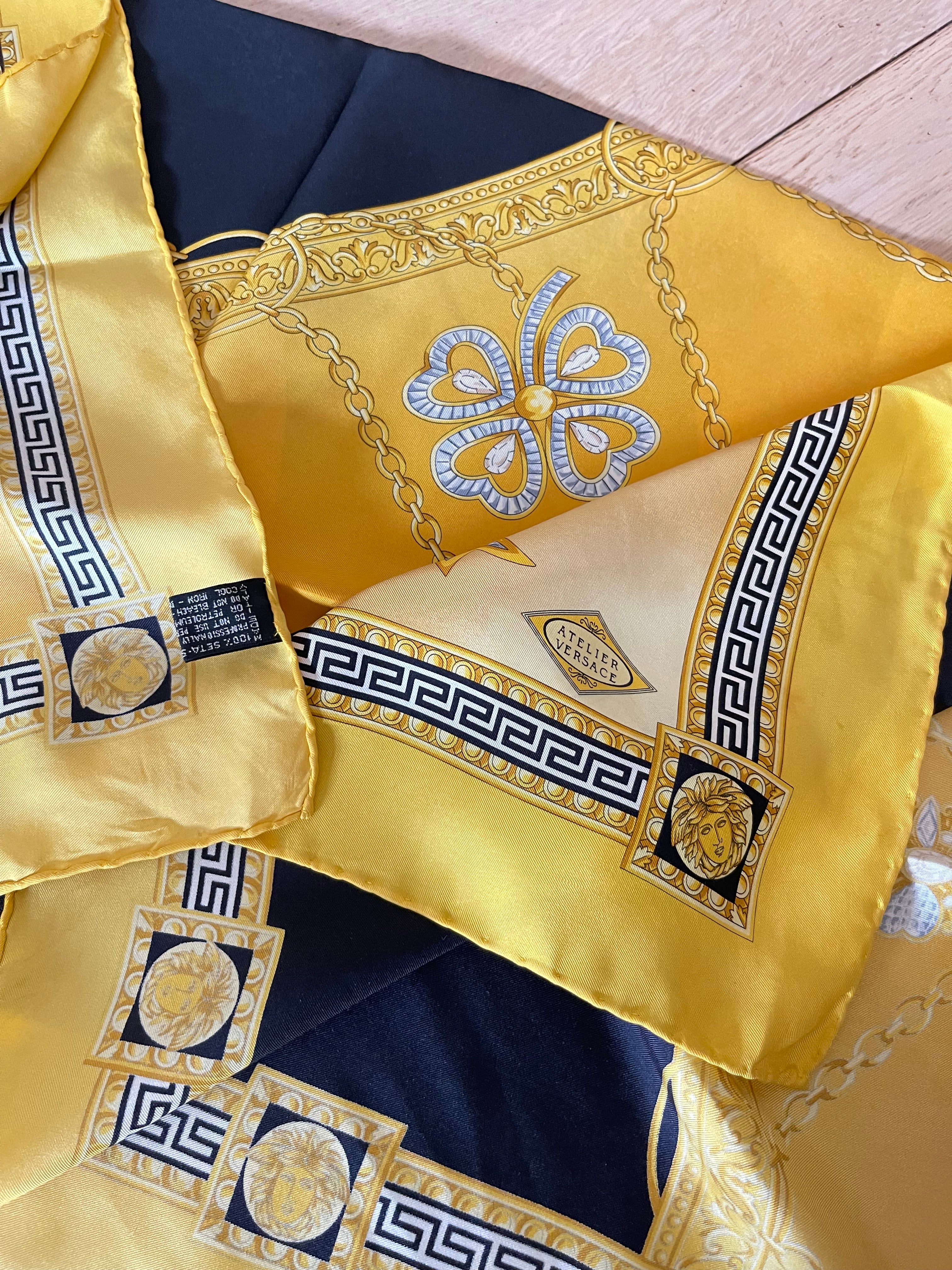 VESACE carré scarf schal sjaal seide silk soie