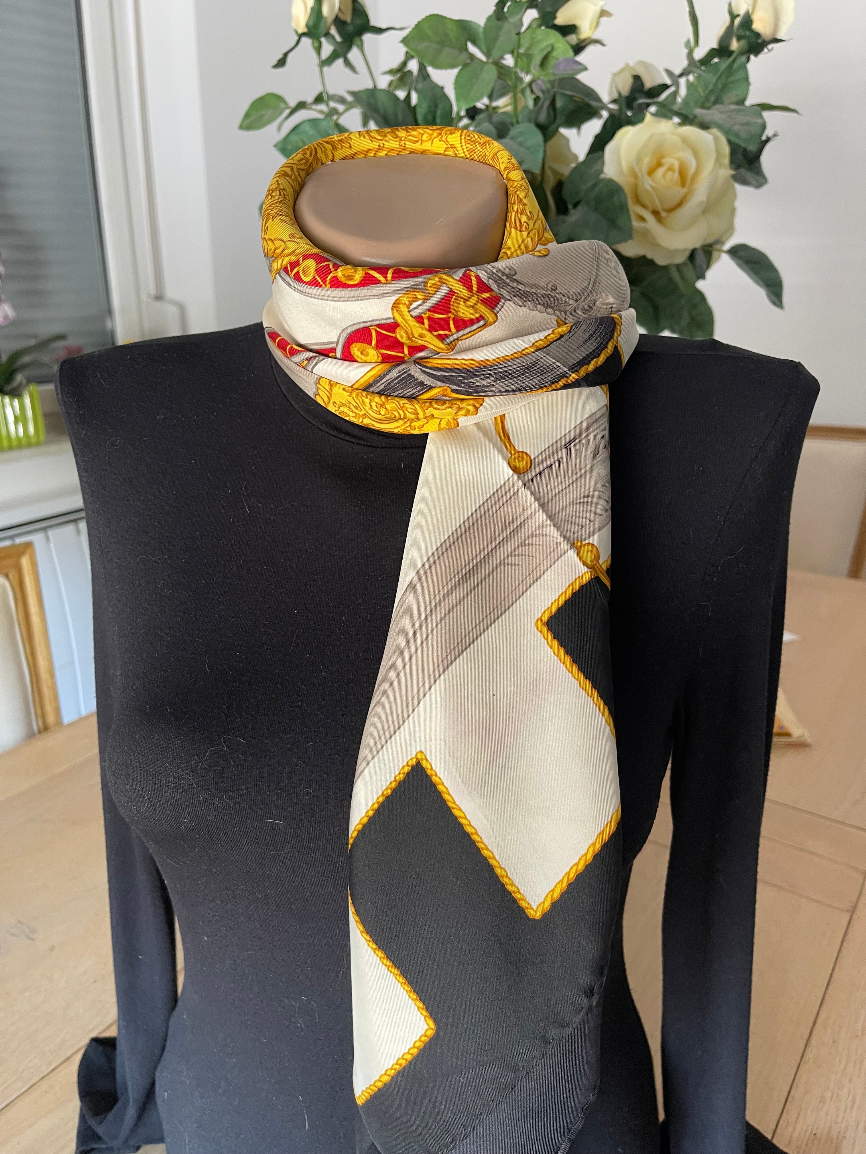 LONGCHAMP carré foulard scarf schal sjaal seide silk soie