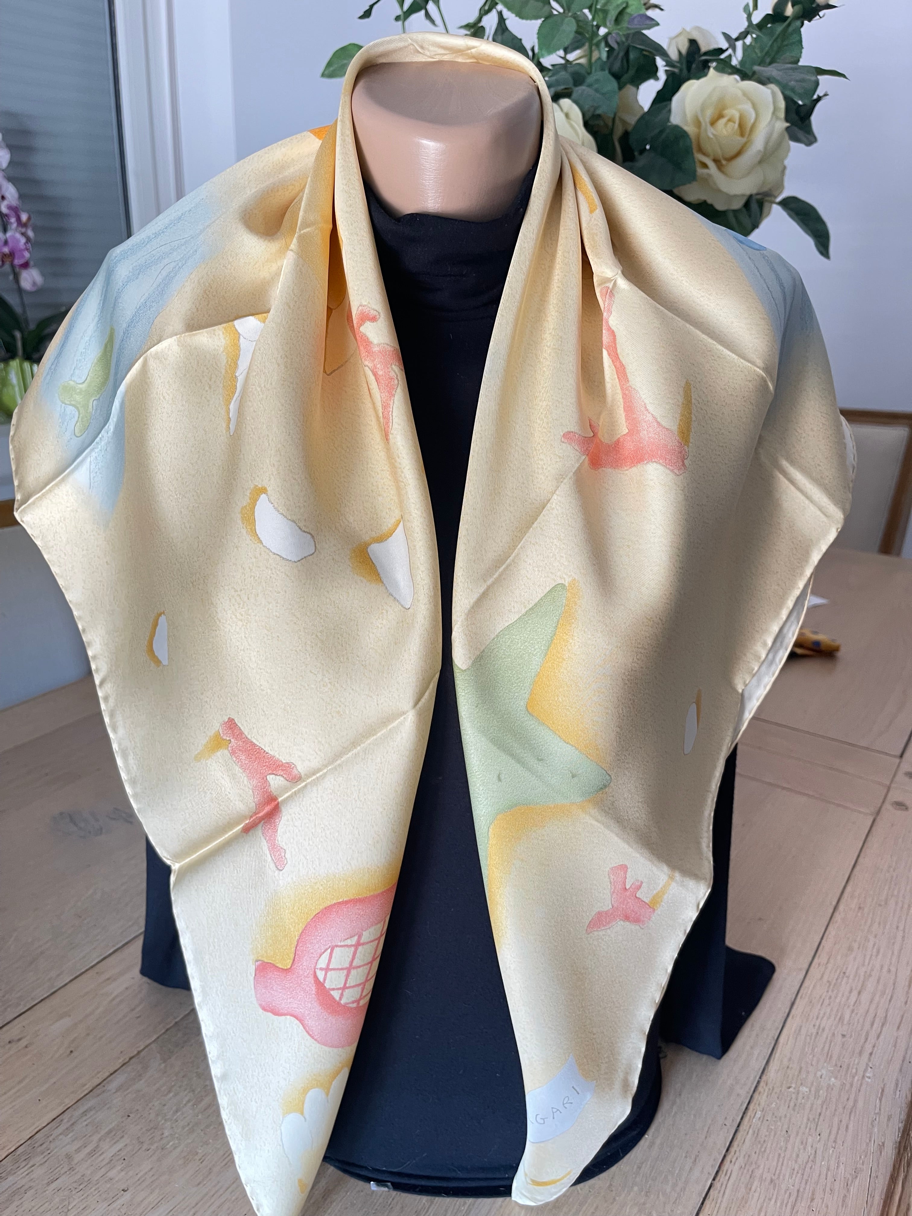 Bulgari carré foulard scarf schal sjaal seide silk soie