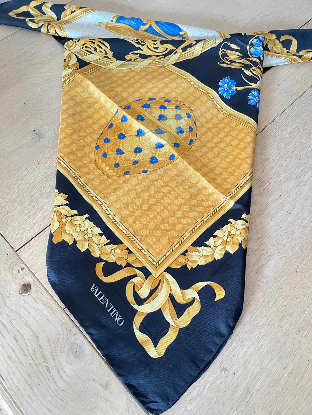 VALENTINO carré foulard schal scarf sjaal seide silk soie
