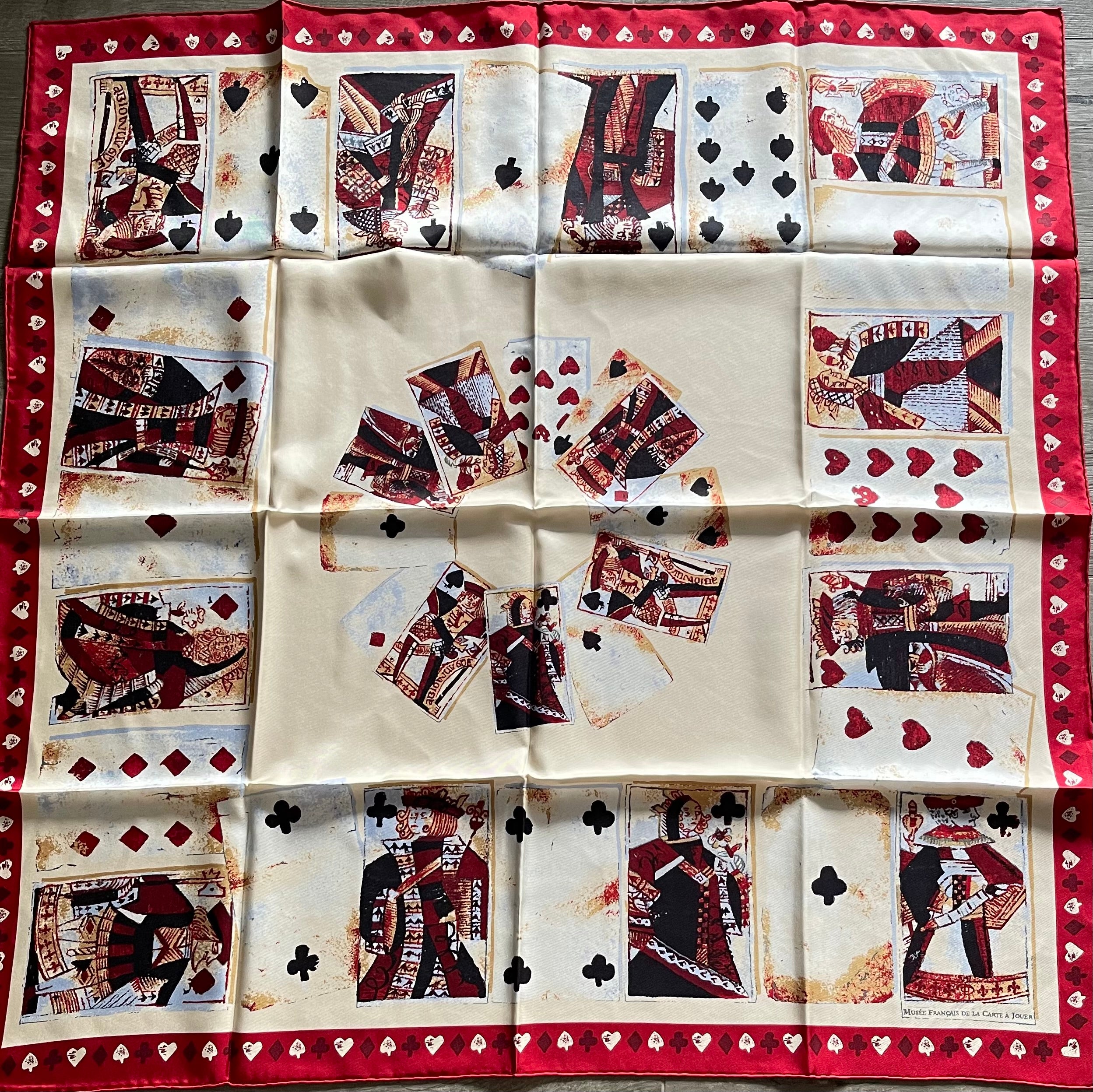 Musee de la Carte à Jouer carré foulard schal sjaal seide silk