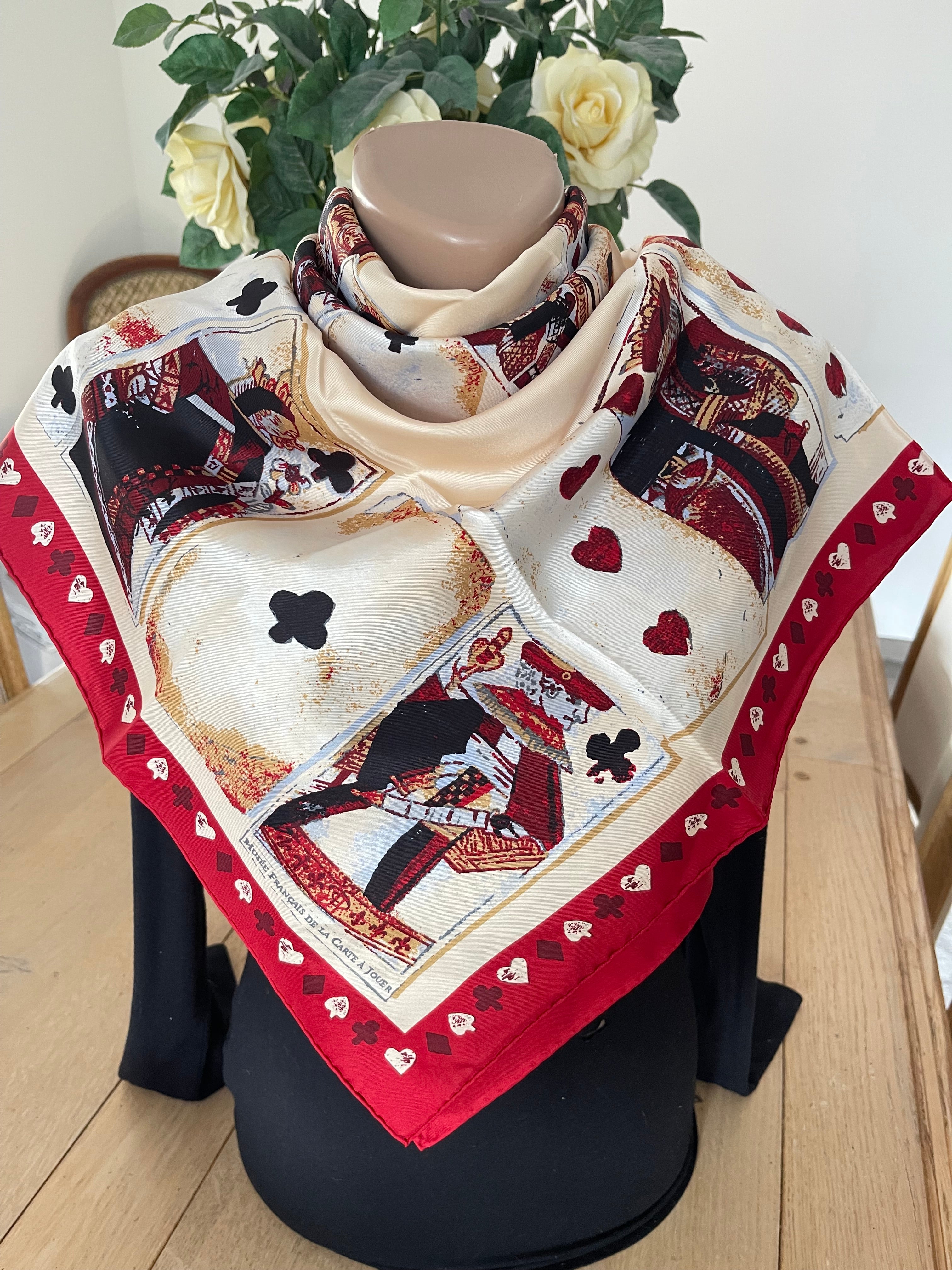 Musee de la Carte à Jouer carré foulard schal sjaal seide silk