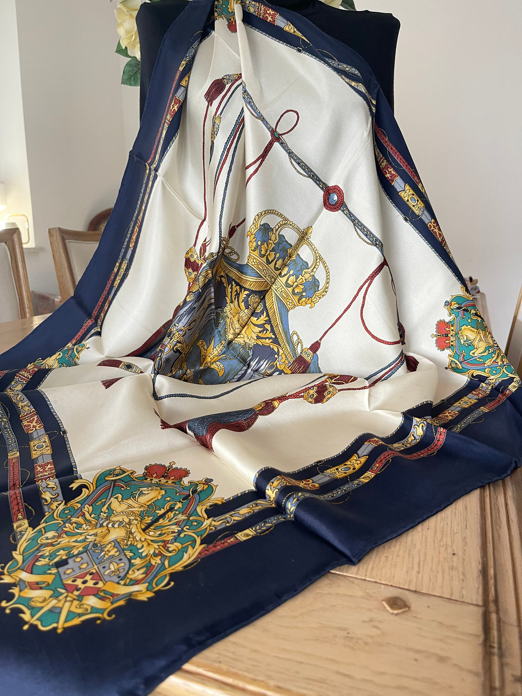 Seiden Tuch carré foulard scarf schal seide soie silk