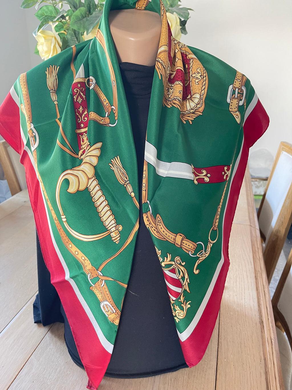 Silk scarf green carré foulard schal sjaal seide soie silk