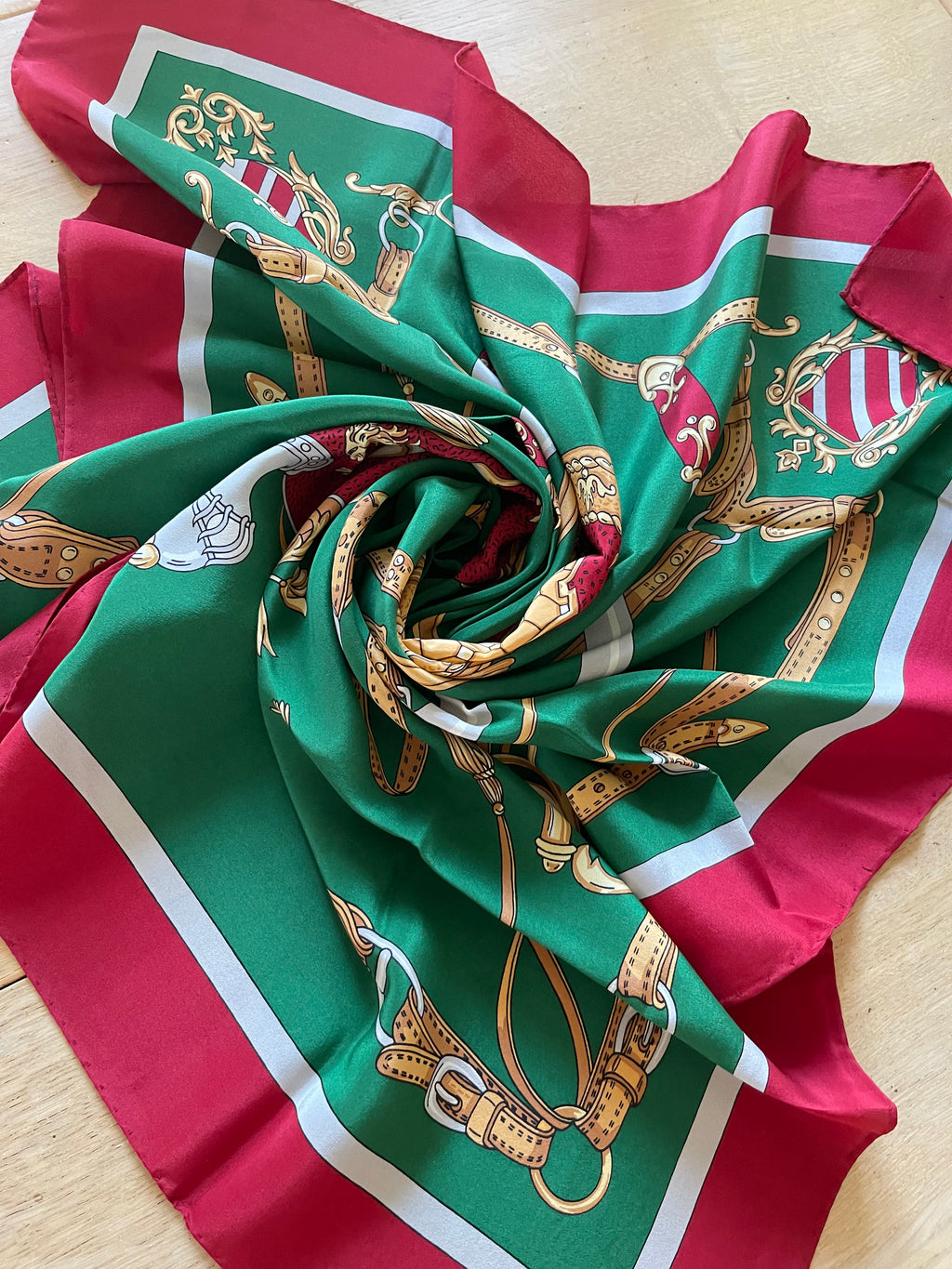 Silk scarf green carré foulard schal sjaal seide soie silk