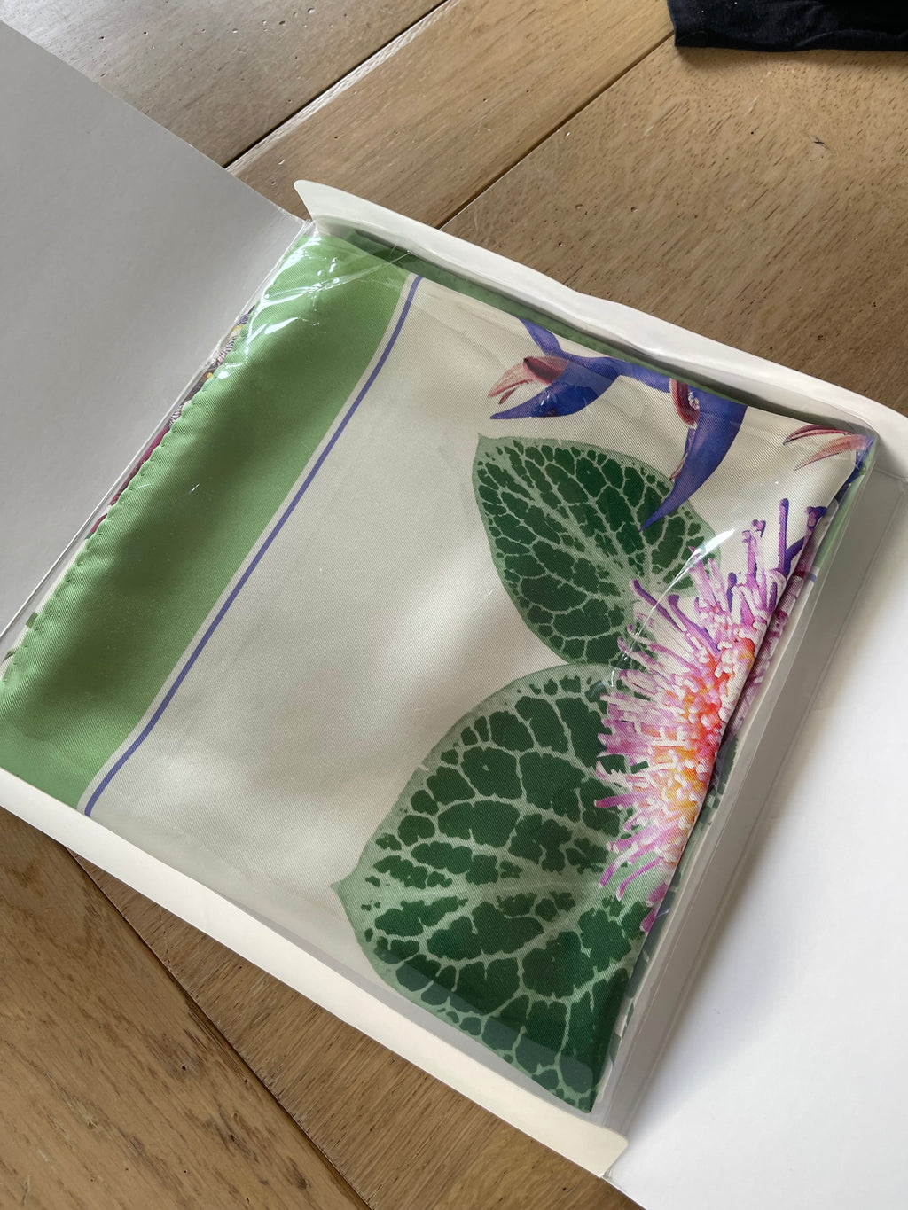 SERICA WATCH carré foulard schal scarf sjaal seide silk soie