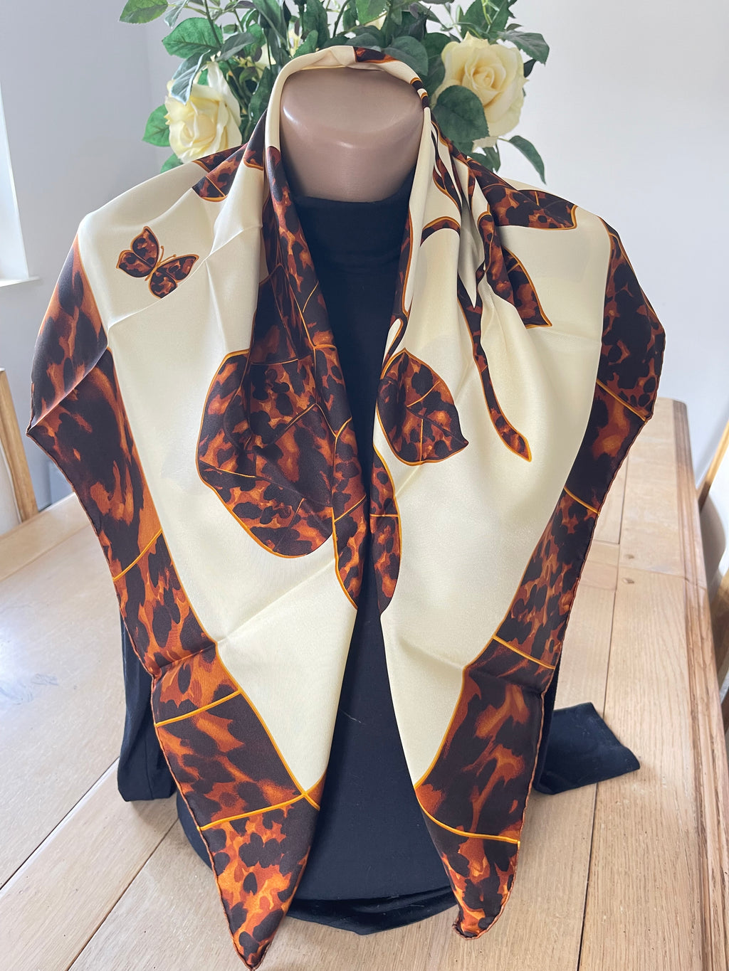 NINA RICCI carré foulard schal scarf sjaal seide silk soie