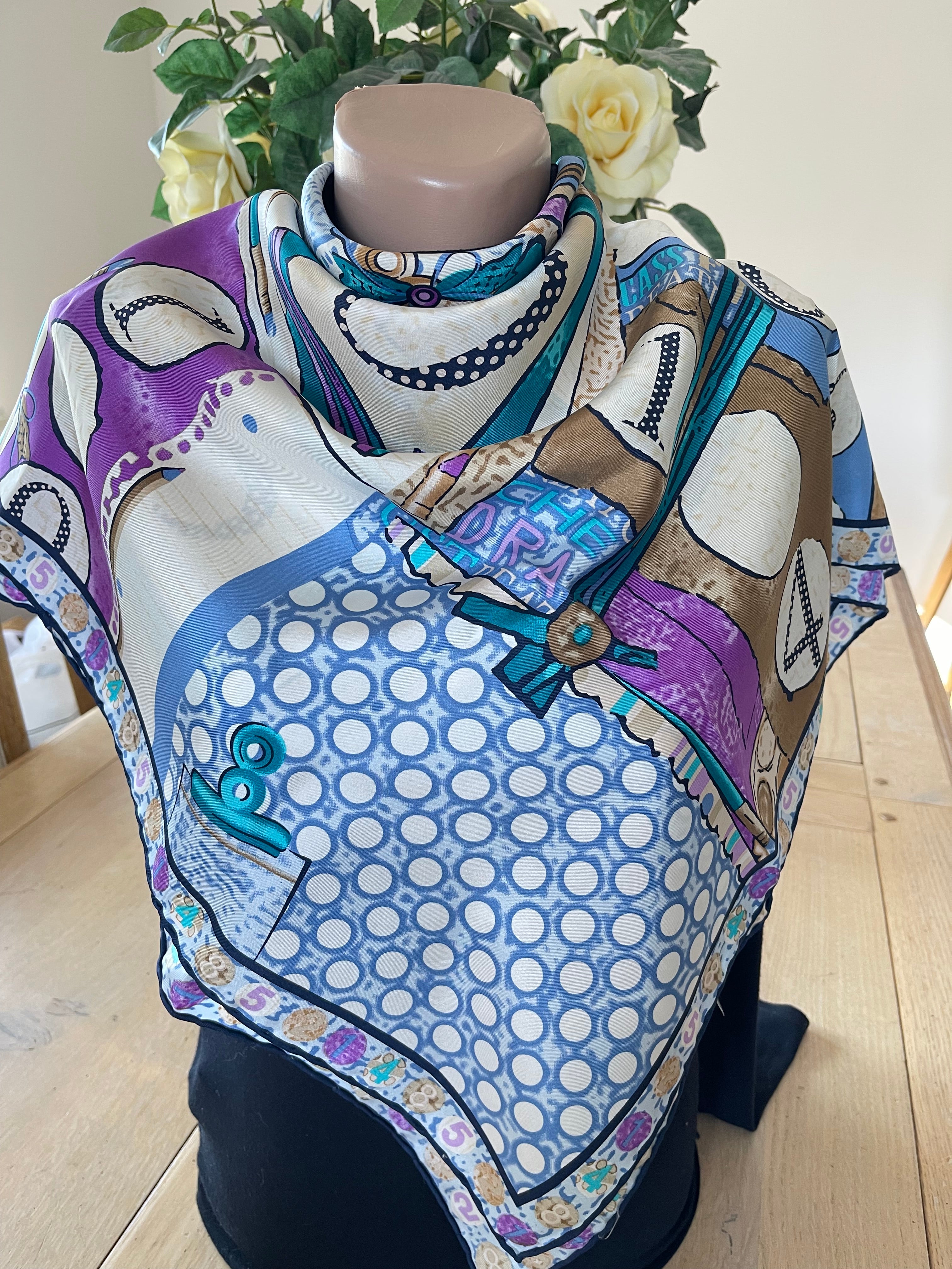 AKEL foulard scarf carré schal sjaal seide silk soie