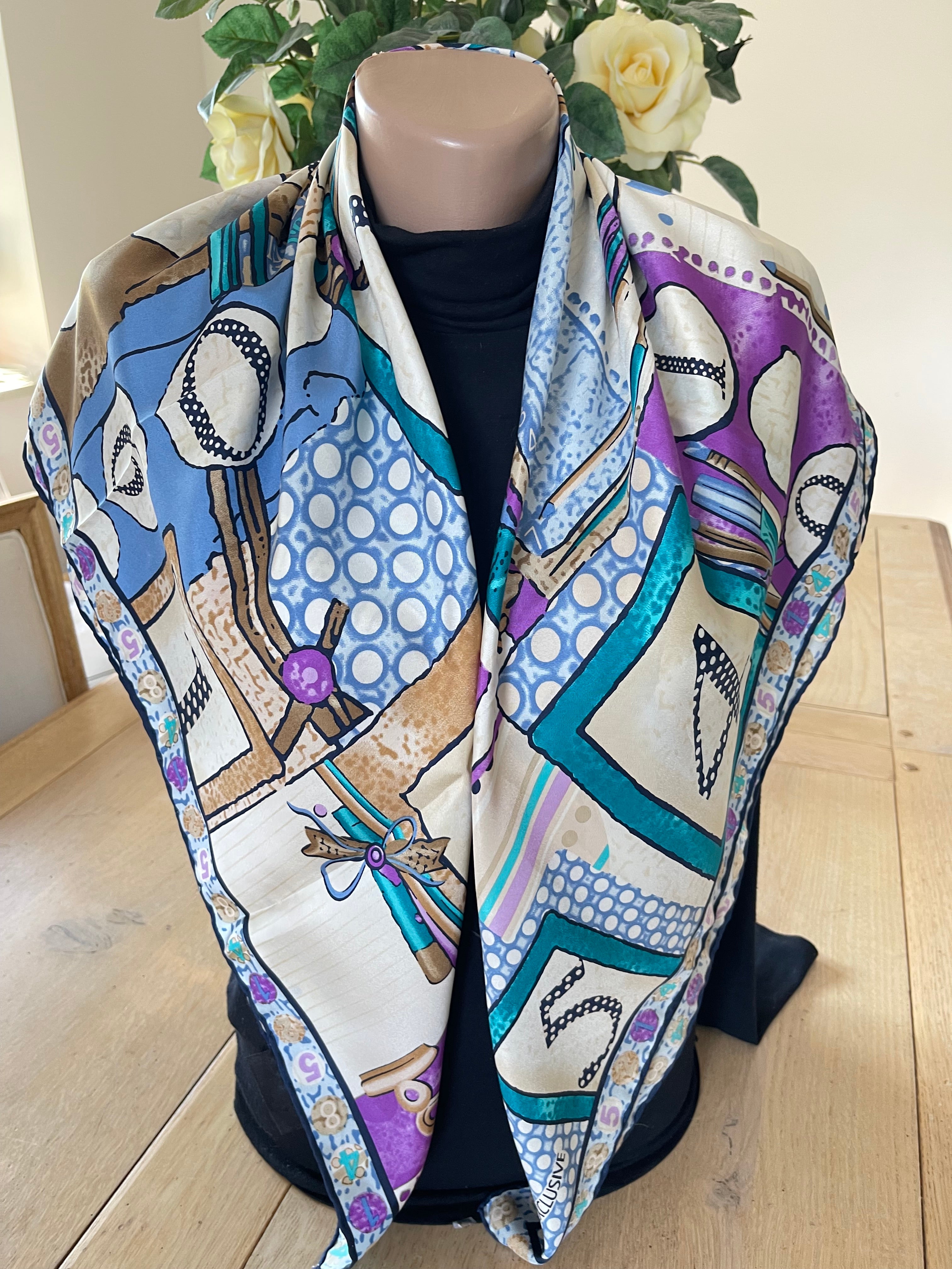 AKEL foulard scarf carré schal sjaal seide silk soie