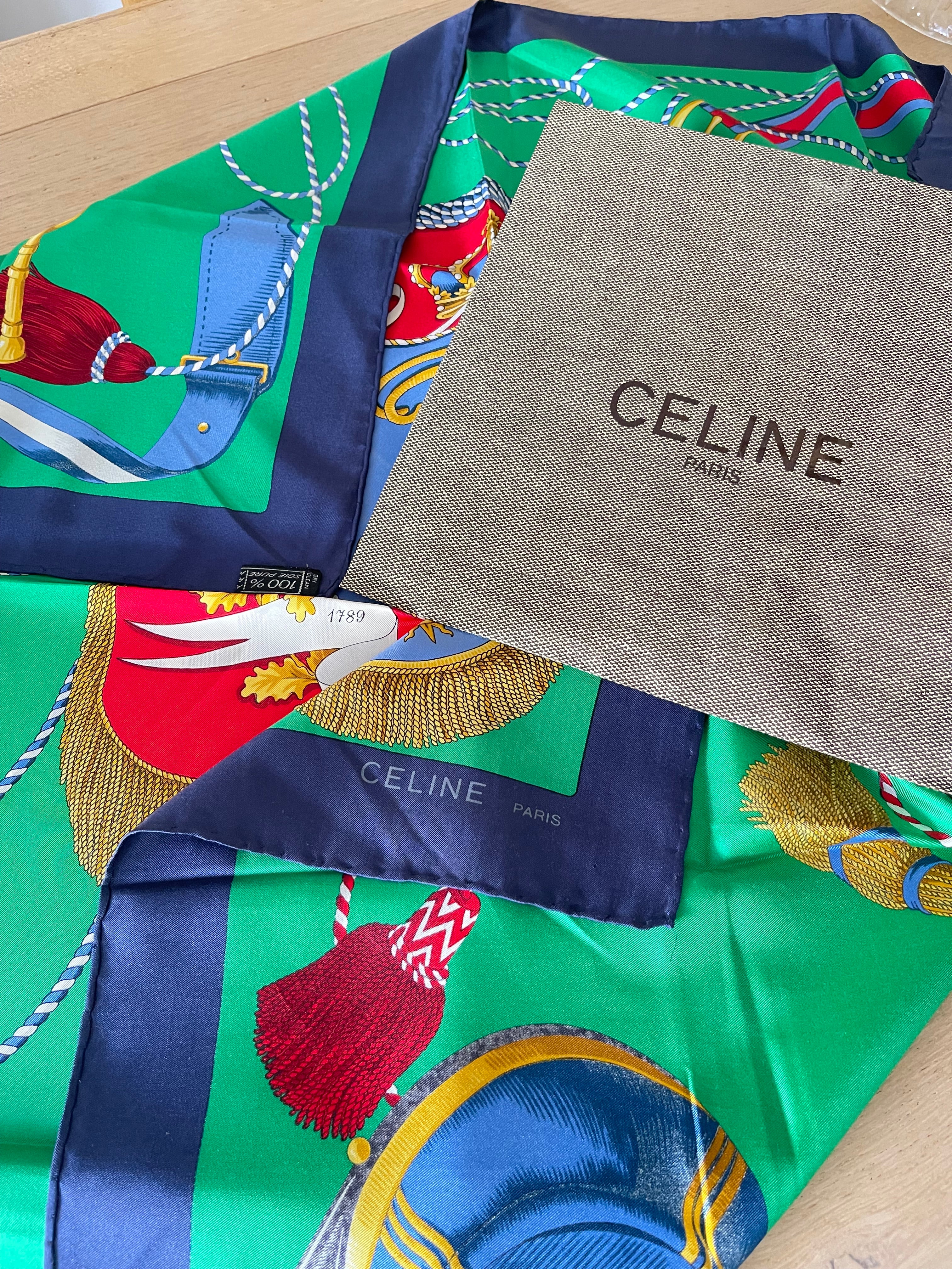 CELINE carré foulard scarf schal seide silk boite