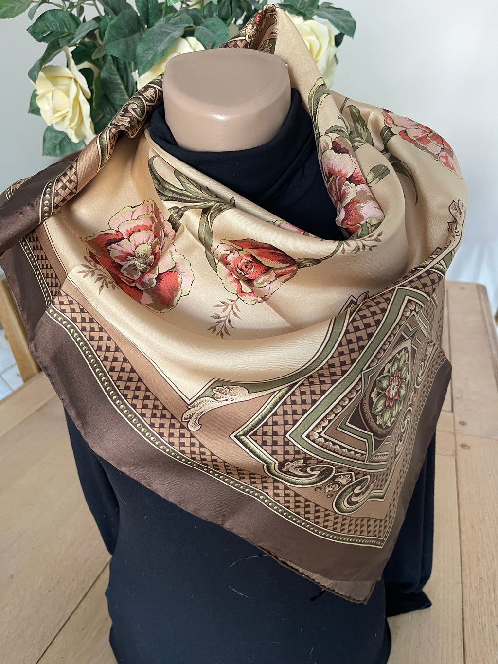 ESTEE LAUDER carré foulard scarf schal seide soie silk